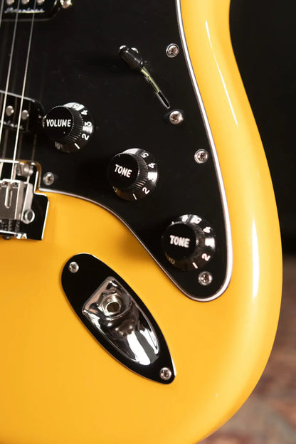 Fender Player II Modified Stratocaster Electric Guitar - Sunshine Yellow, Maple Fingerboard with Deluxe Gig Bag
