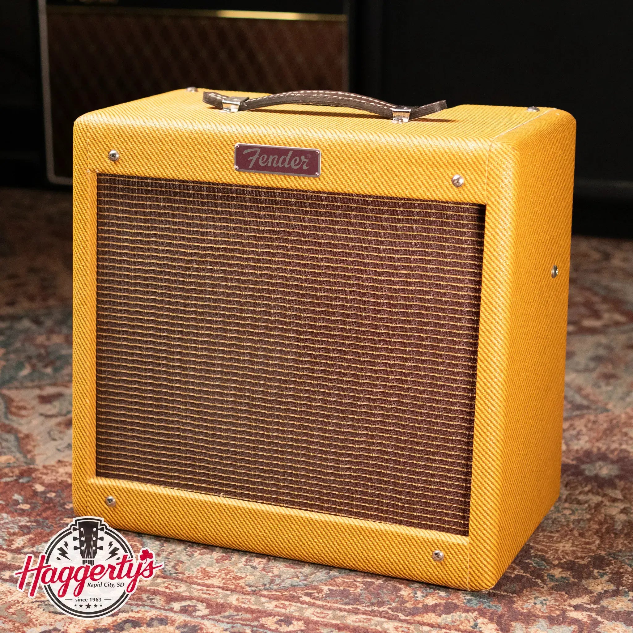 Fender Pro Junior IV 15-Watt 1x10" Guitar Combo, Lacquered Tweed - Used