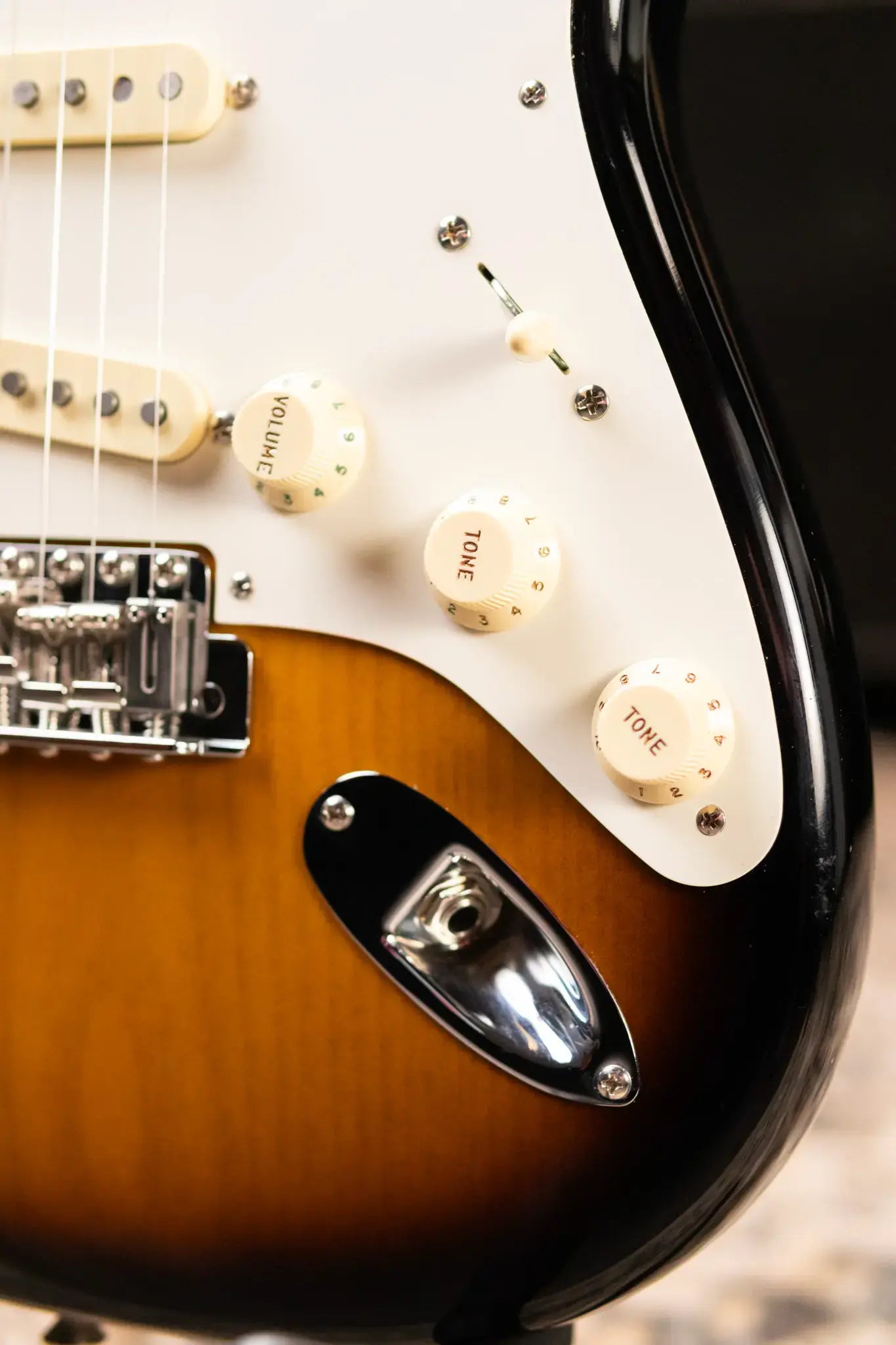 Fender Stories Collection Eric Johnson 1954 Virginia Stratocaster Electric Guitar - 2-Color Sunburst with Hardshell Case - Used