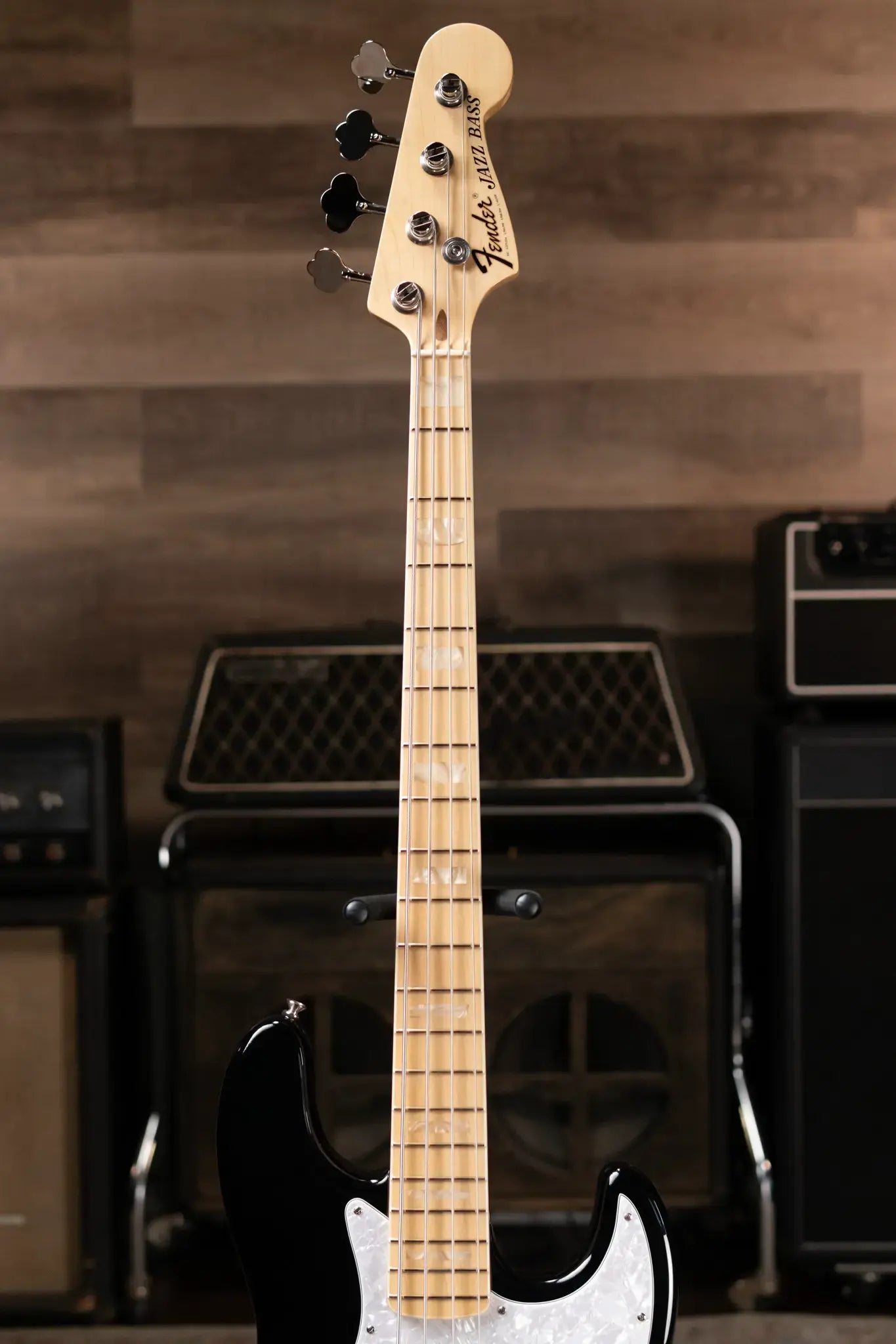 Fender U.S.A. Geddy Lee Jazz Bass, Maple Fingerboard - Black with Hardshell Case