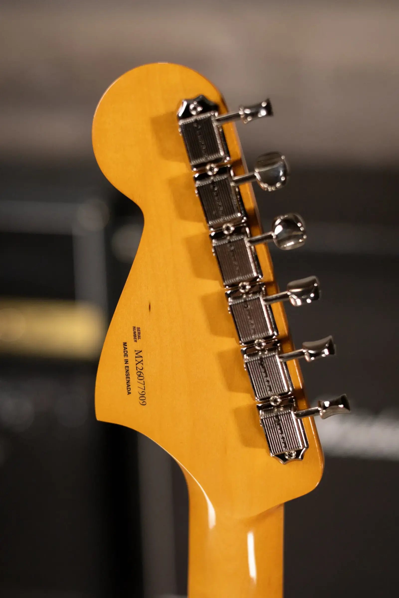 Fender Vintera III Early '60s Bass VI - Olympic White with Gig Bag