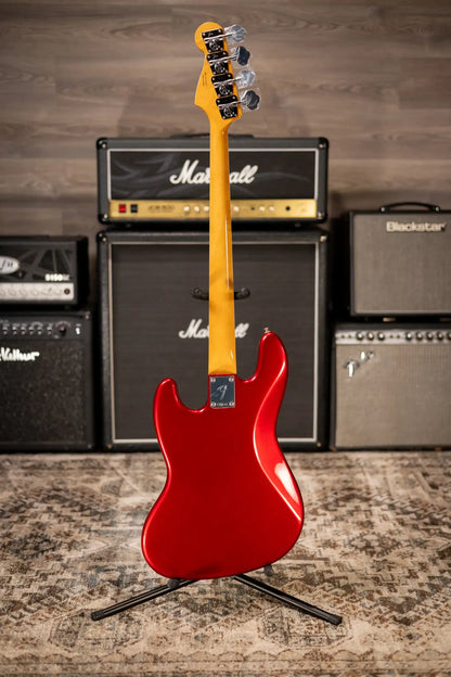 Fender Vintera III Early '70s Jazz Bass - Candy Apple Red with Gig Bag