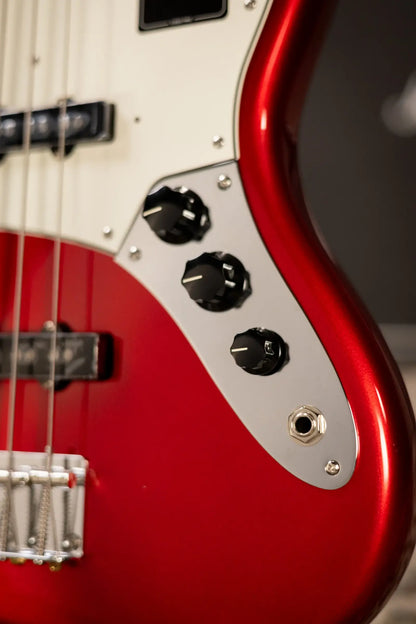 Fender Vintera III Early '70s Jazz Bass - Candy Apple Red with Gig Bag