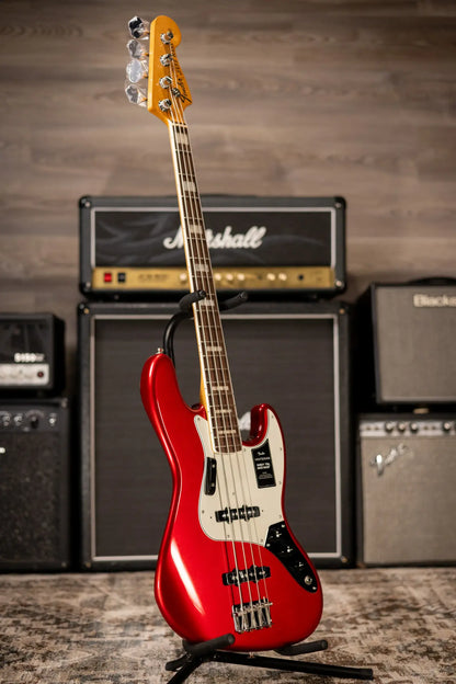 Fender Vintera III Early '70s Jazz Bass - Candy Apple Red with Gig Bag
