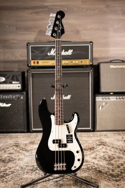 Fender Vintera III Later '60s Precision Bass - Black with Gig Bag