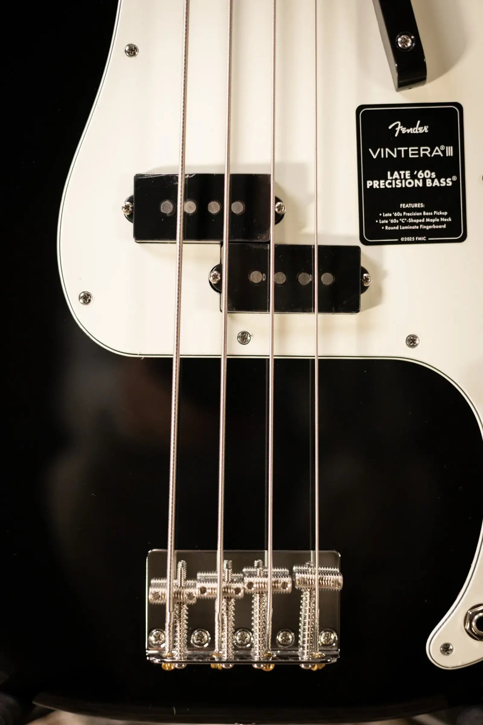 Fender Vintera III Later '60s Precision Bass - Black with Gig Bag