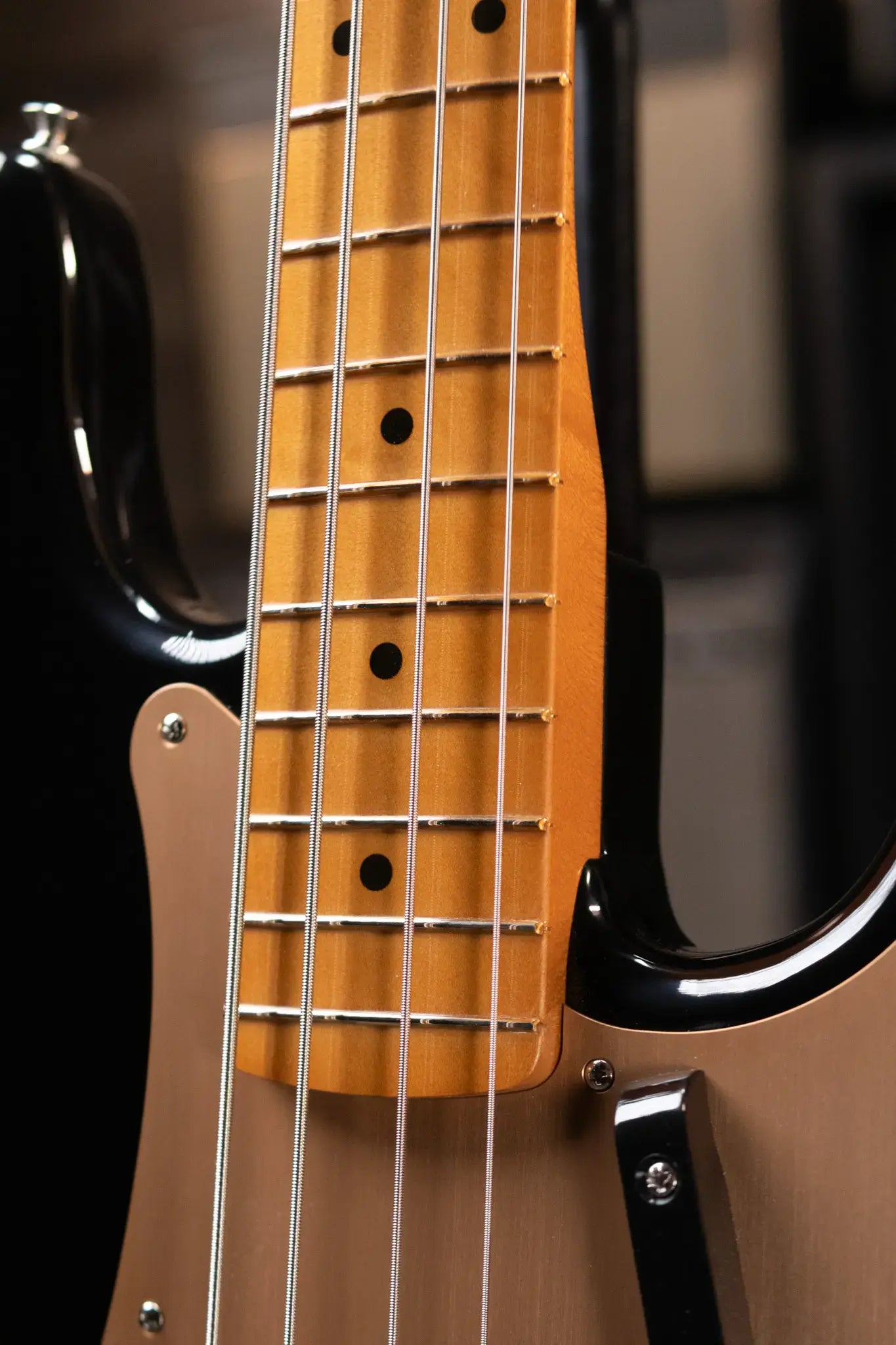 Fender Vintera II '50s Precision Bass - Black with Gig Bag