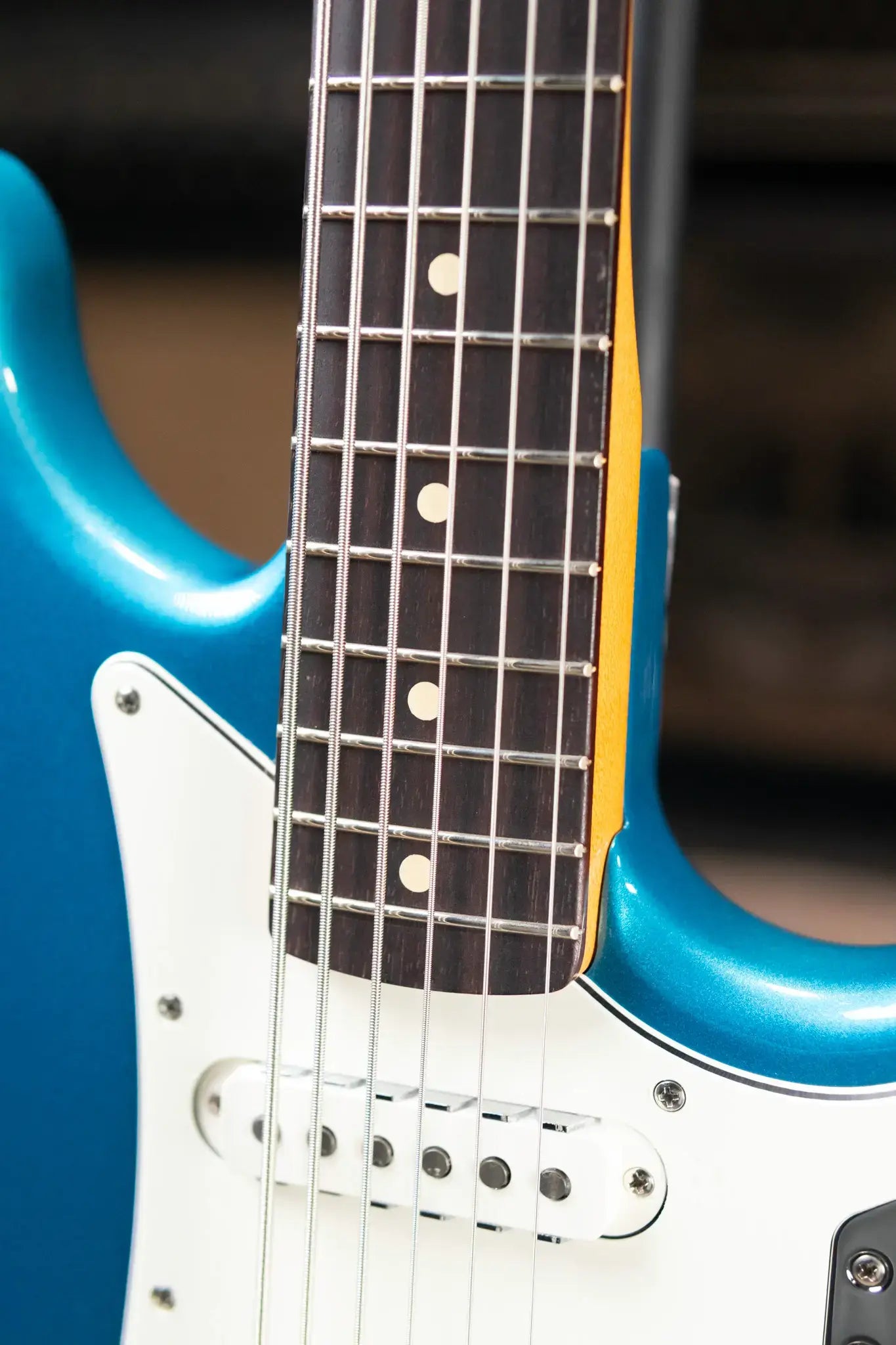 Fender Vintera II '60s Bass VI - Lake Placid Blue with Gig Bag