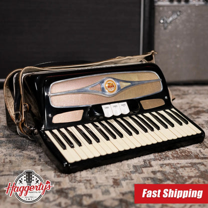 Ferrari 41-Key, 120 Button Accordion with Hardshell Case, Black - Used