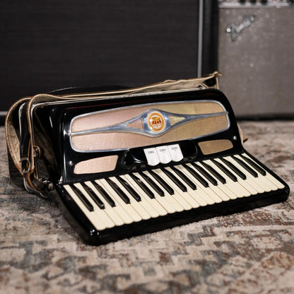 Ferrari 41-Key, 120 Button Accordion with Hardshell Case, Black - Used