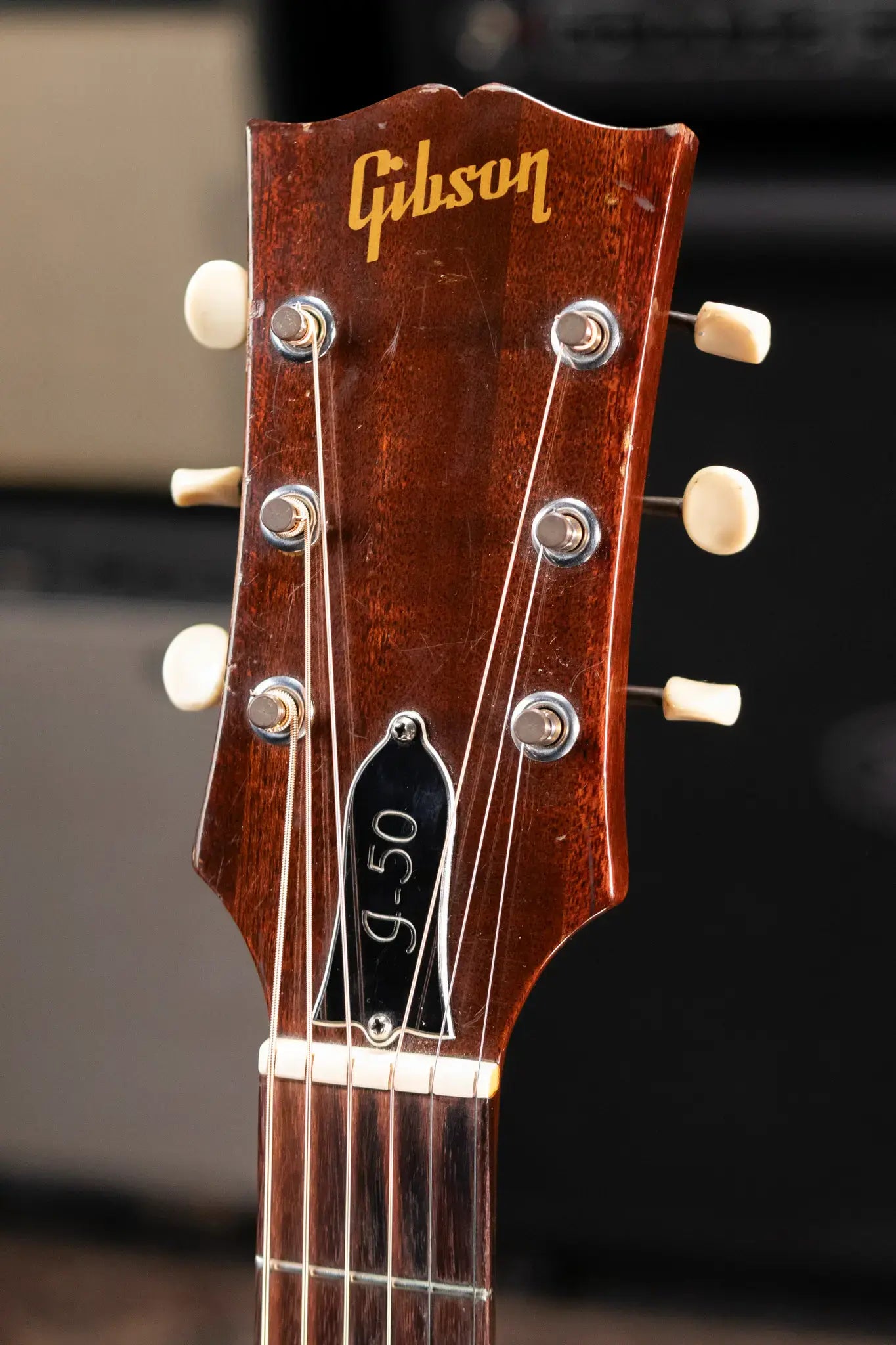 Gibson 1967 J-50 Acoustic Guitar with Hardshell Case - Used