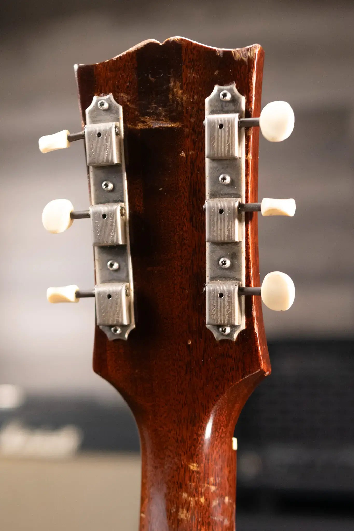 Gibson 1967 J-50 Acoustic Guitar with Hardshell Case - Used