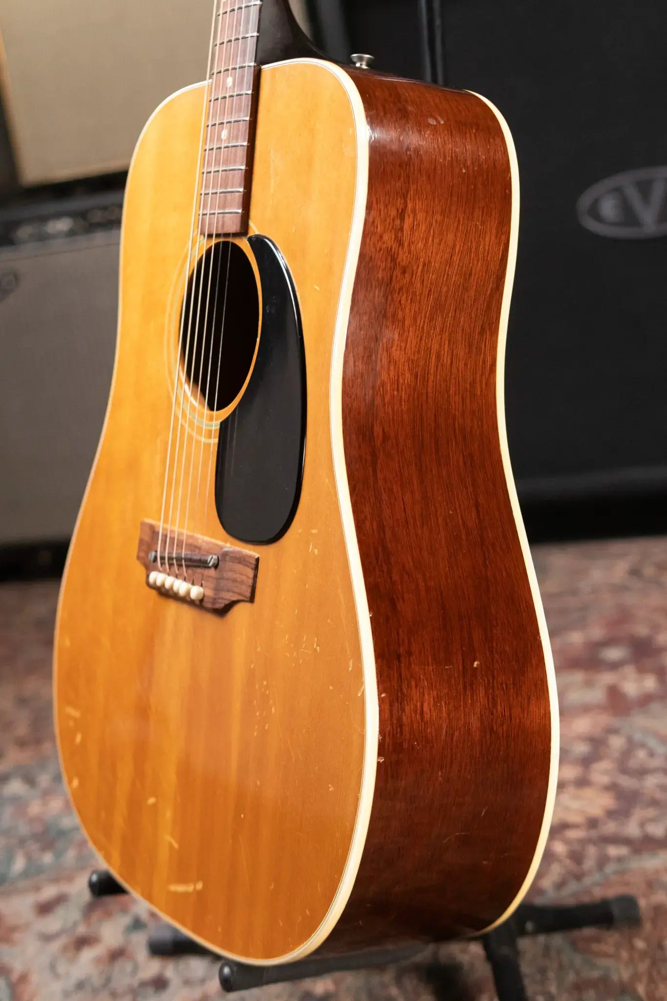 Gibson 1967 J-50 Acoustic Guitar with Hardshell Case - Used