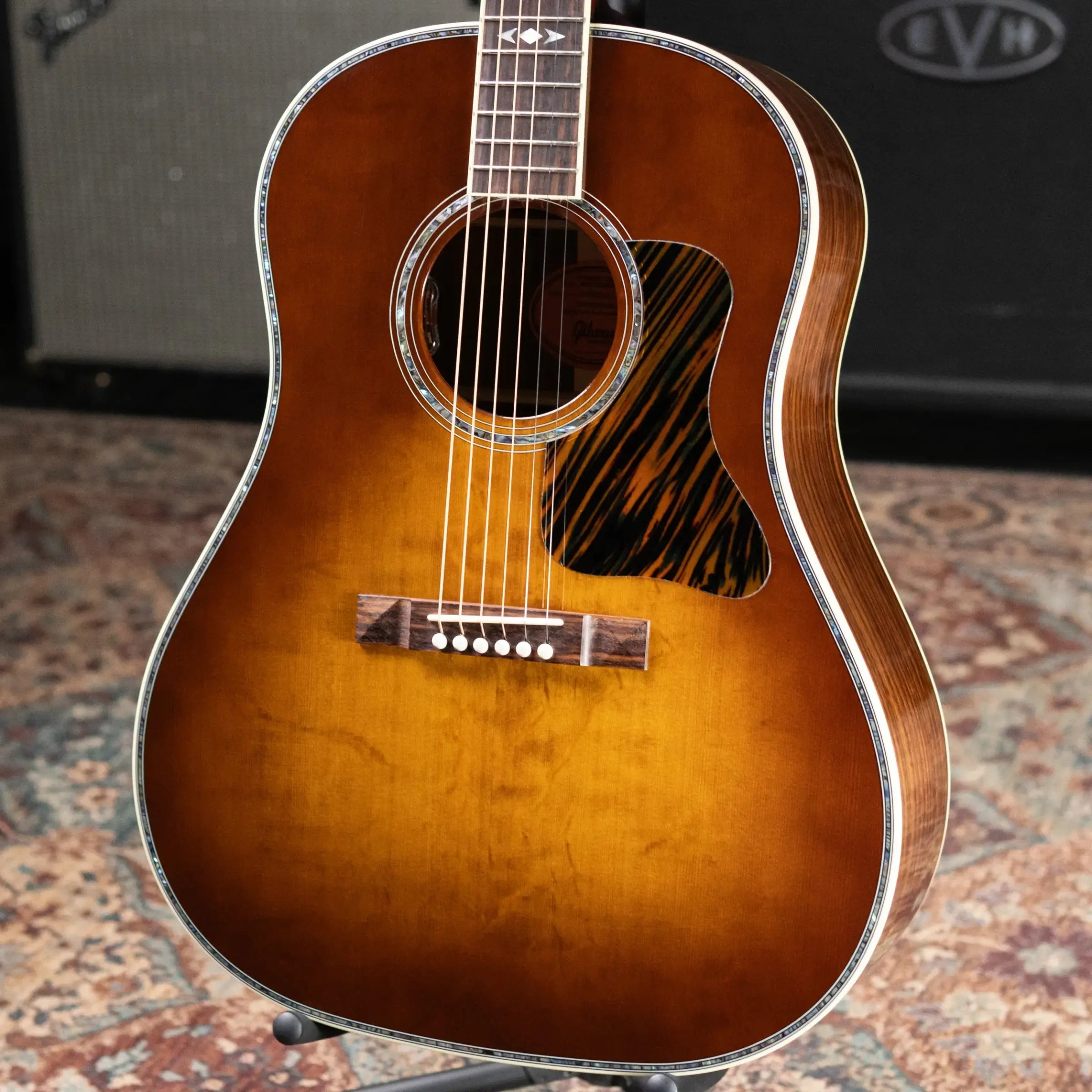 Gibson Advanced Jumbo Anniversary Limited Edition Acoustic/Electric Guitar - Cremona Burst with Hardshell Case