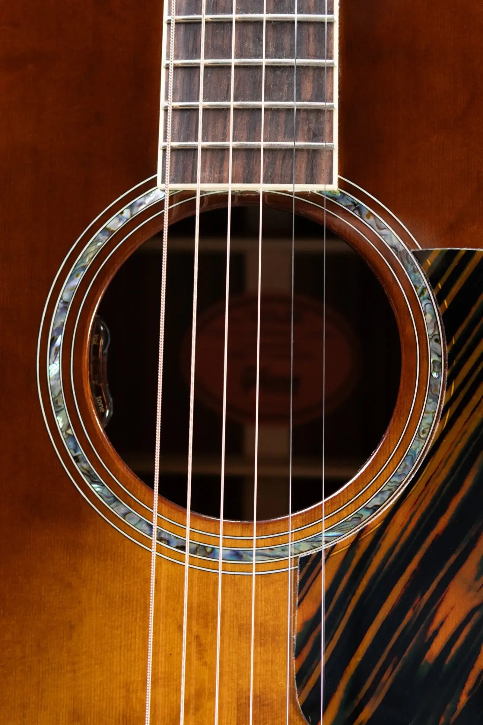 Gibson Advanced Jumbo Anniversary Limited Edition Acoustic/Electric Guitar - Cremona Burst with Hardshell Case