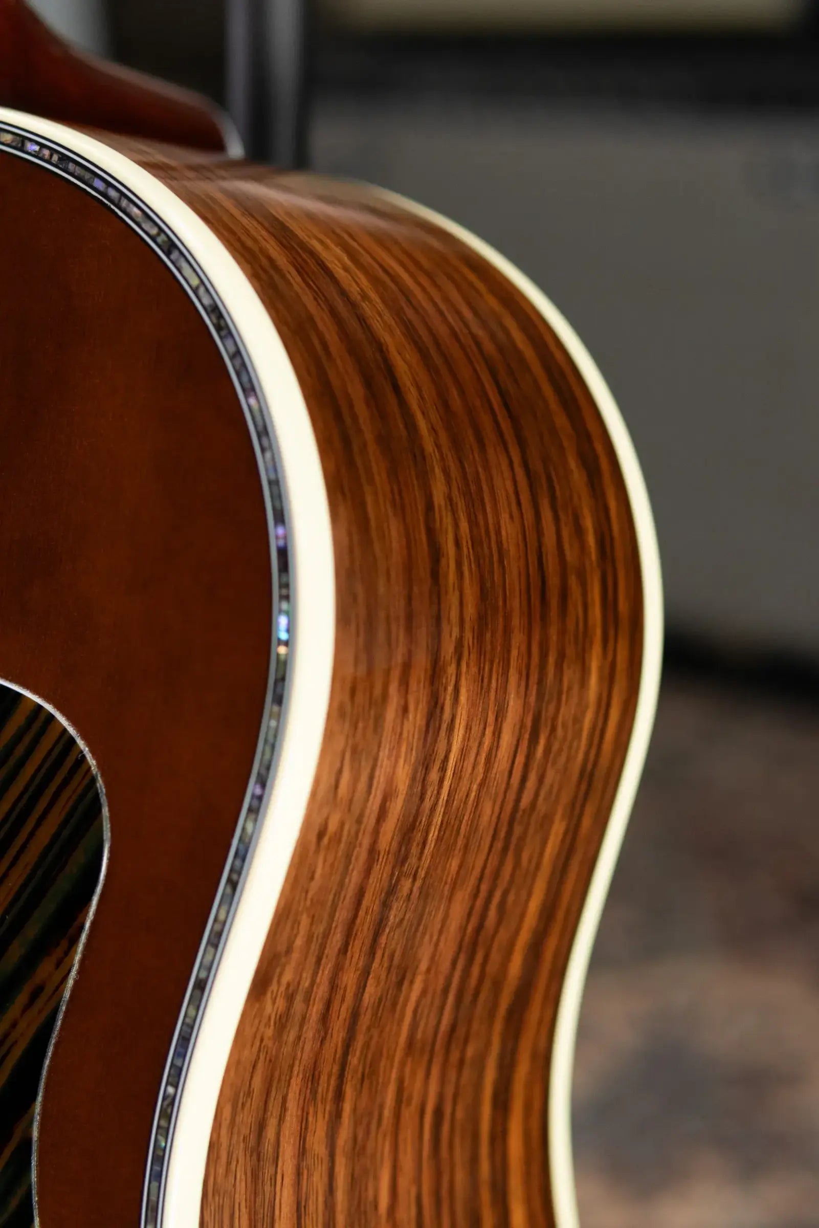 Gibson Advanced Jumbo Anniversary Limited Edition Acoustic/Electric Guitar - Cremona Burst with Hardshell Case