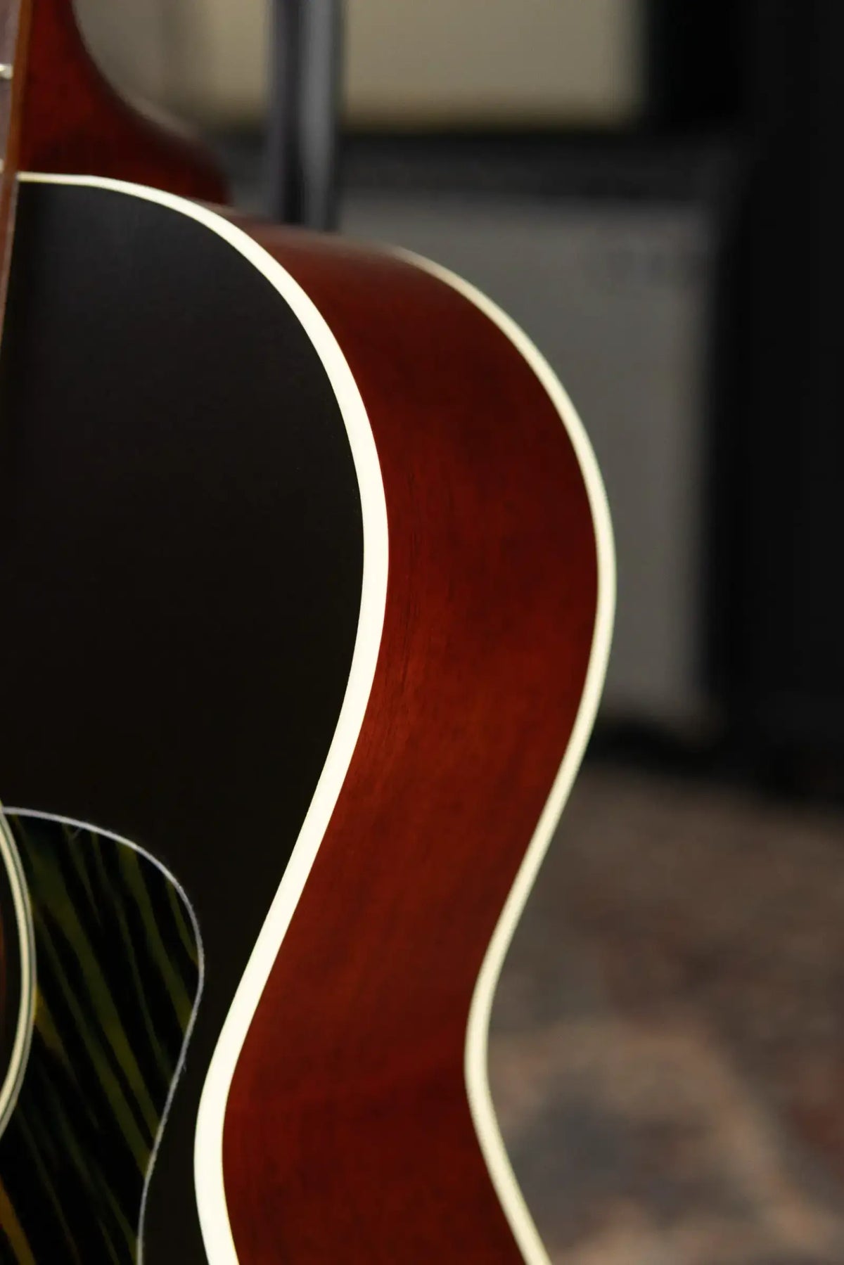 Gibson Century Collection L-00 12-Fret Acoustic Guitar - Vintage Sunburst with Hardshell Case