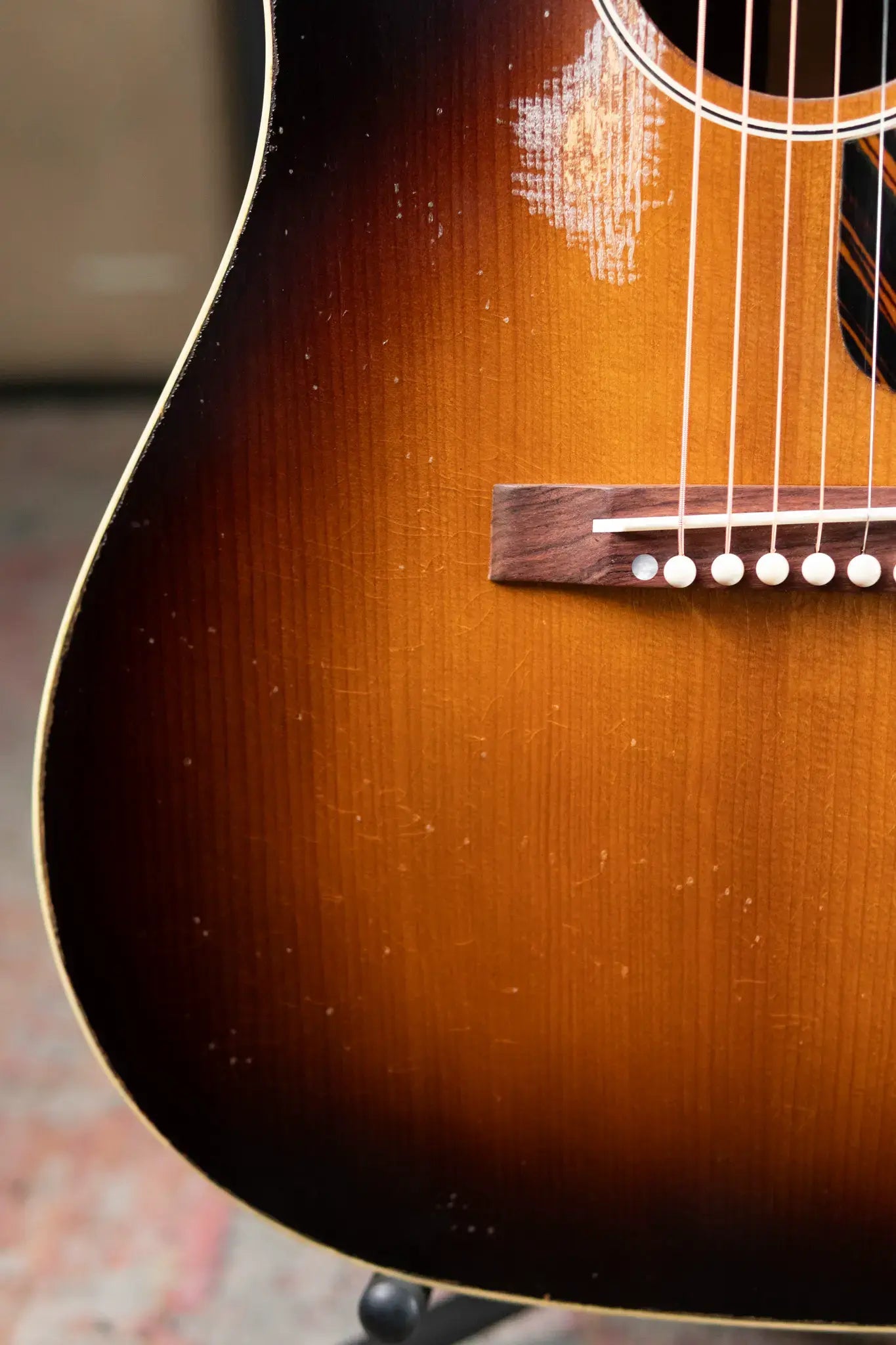 Gibson Custom Shop 1936 Advanced Jumbo Murphy Lab Heavy Aged Acoustic Guitar - Vintage Sunburst with Hardshell Case