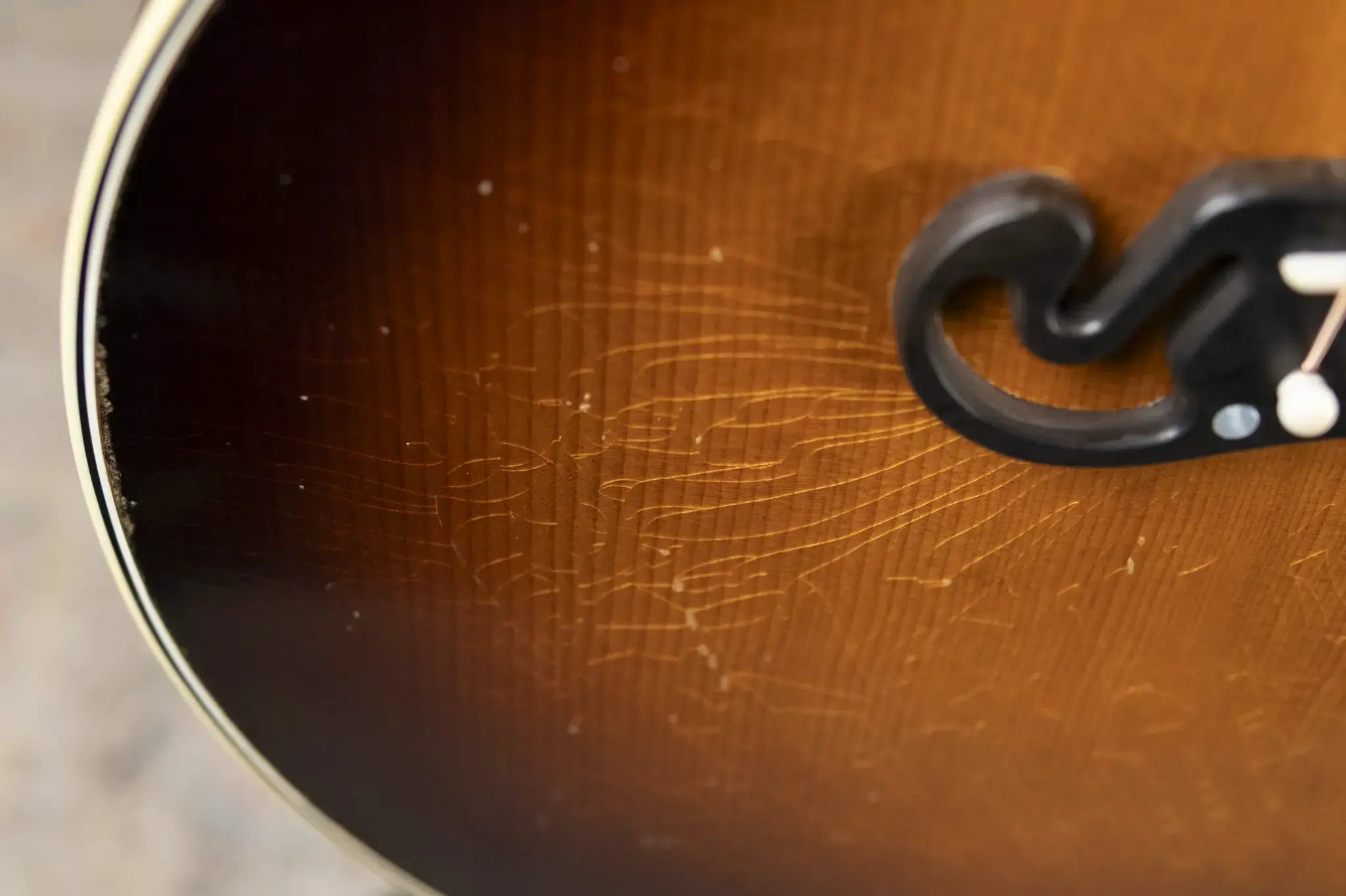 Gibson Custom Shop 1939 SJ-100 Murphy Lab Heavy Aged Acoustic Guitar - Vintage Sunburst with Hardshell Case