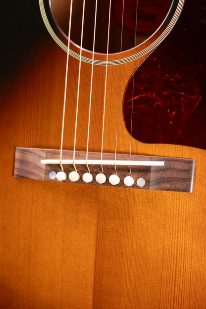 Gibson Custom Shop 1942 Banner J-45 Acoustic Guitar - Vintage Sunburst with Hardshell Case