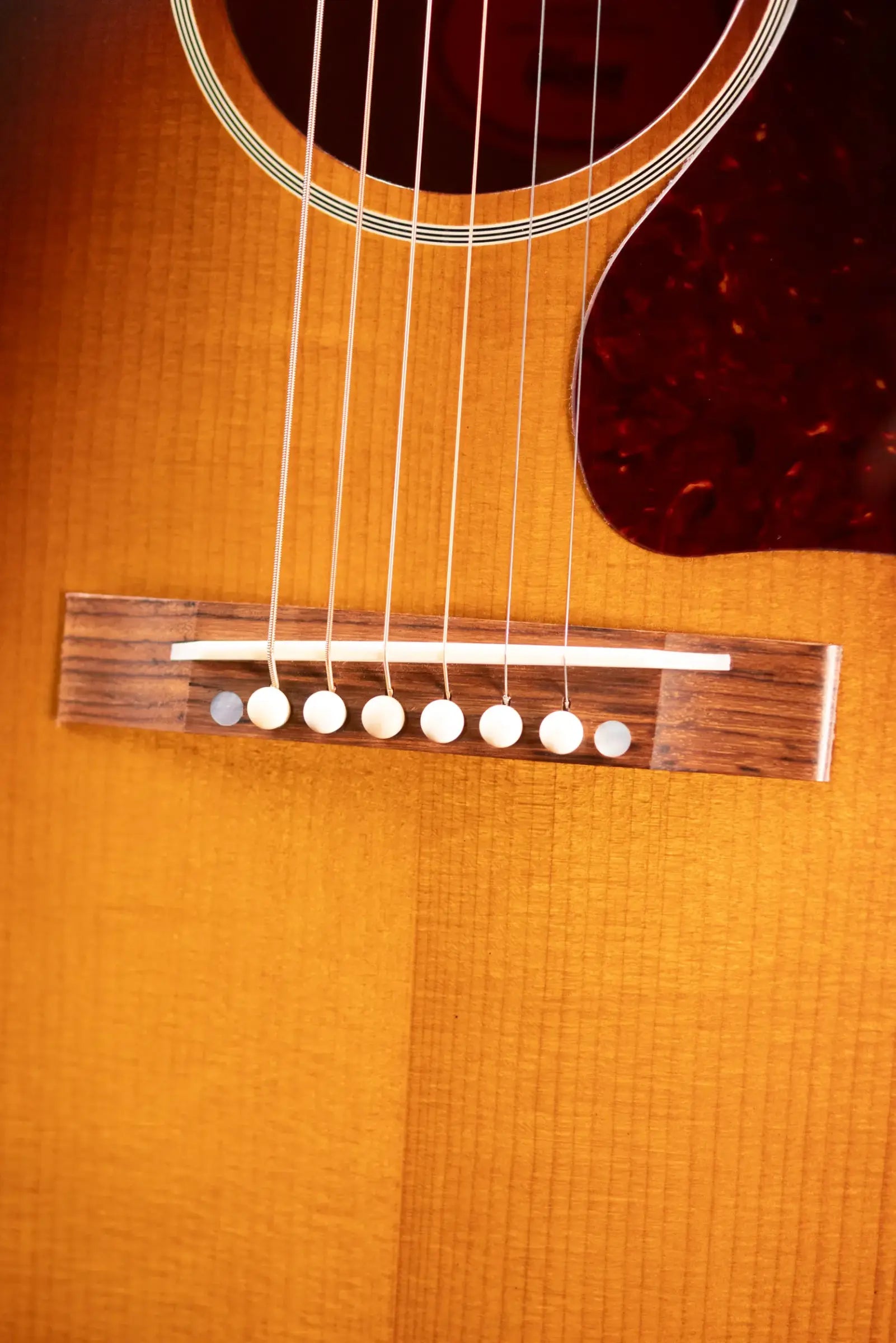 Gibson Custom Shop 1942 Banner J-45 Acoustic Guitar - Vintage Sunburst with Hardshell Case - Used