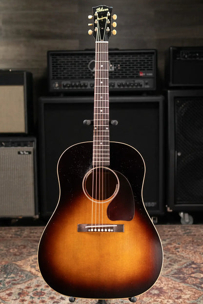 Gibson Custom Shop 1942 Banner J-45 Murphy Lab Light Aged Acoustic Guitar - Vintage Sunburst with Hardshell Case