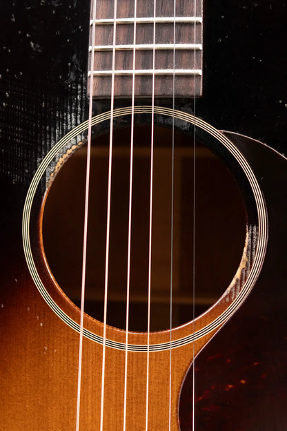 Gibson Custom Shop 1942 Banner J-45 Murphy Lab Light Aged Acoustic Guitar - Vintage Sunburst with Hardshell Case