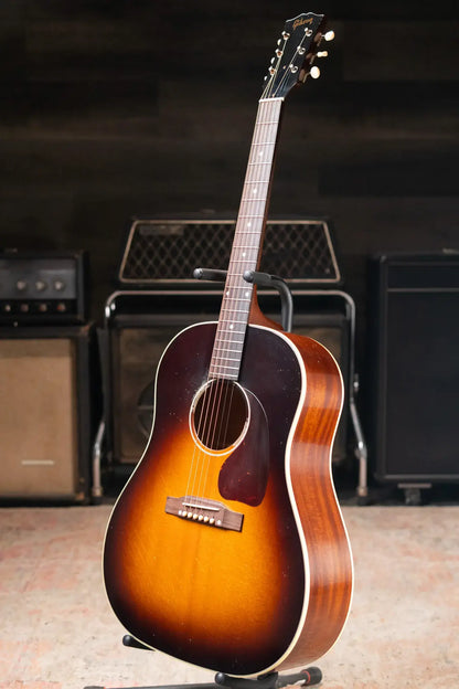 Gibson Custom Shop 1955 J-45 Murphy Lab Light Aged Acoustic Guitar - Vintage Sunburst with Hardshell Case