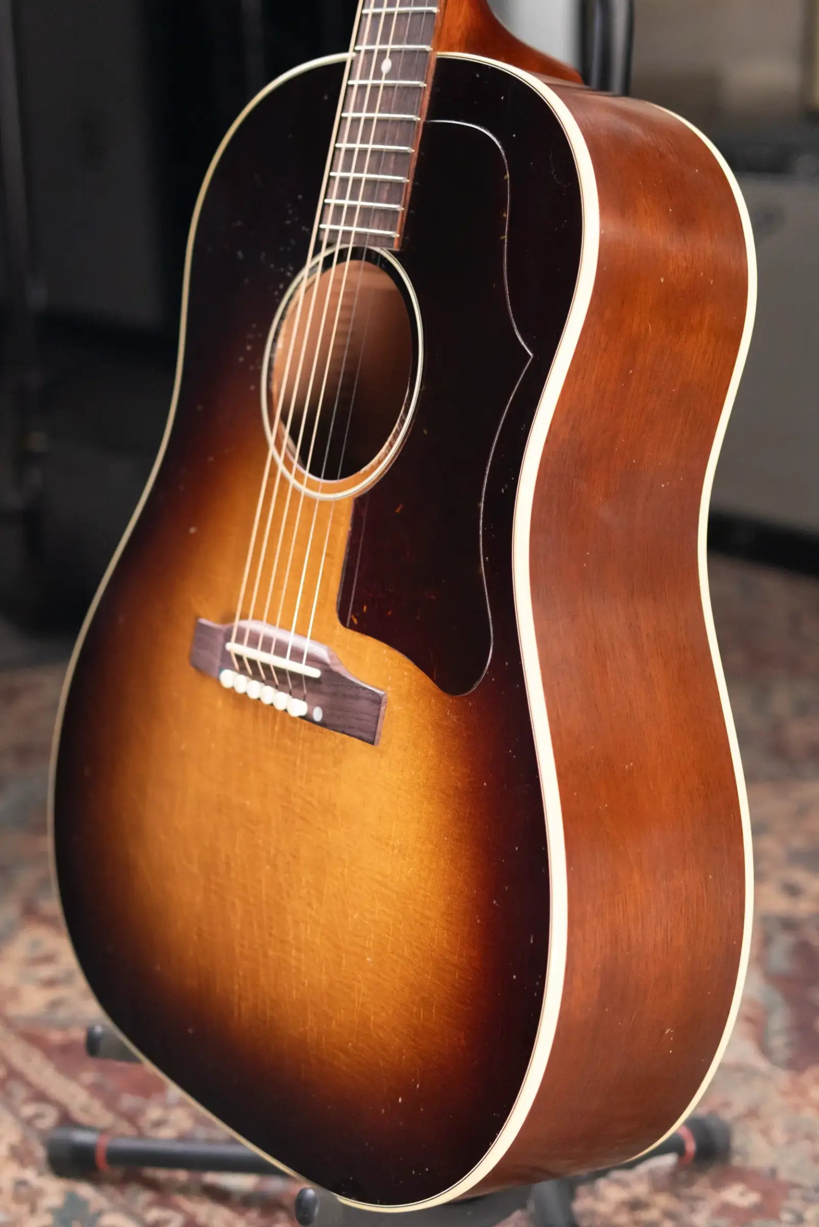 Gibson Custom Shop 1955 J-45 Murphy Lab Light Aged Acoustic Guitar - Vintage Sunburst with Hardshell Case