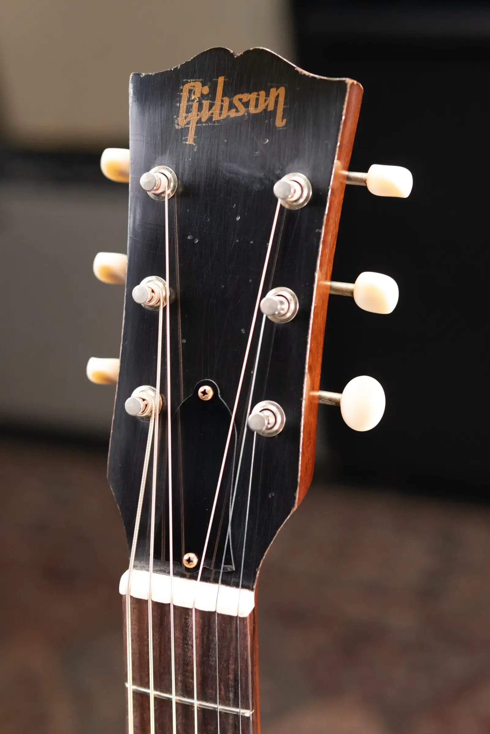 Gibson Custom Shop 1955 J-45 Murphy Lab Light Aged Acoustic Guitar - Vintage Sunburst with Hardshell Case
