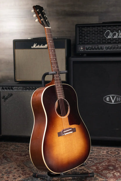 Gibson Custom Shop 1955 J-45 Murphy Lab Light Aged Acoustic Guitar - Vintage Sunburst with Hardshell Case