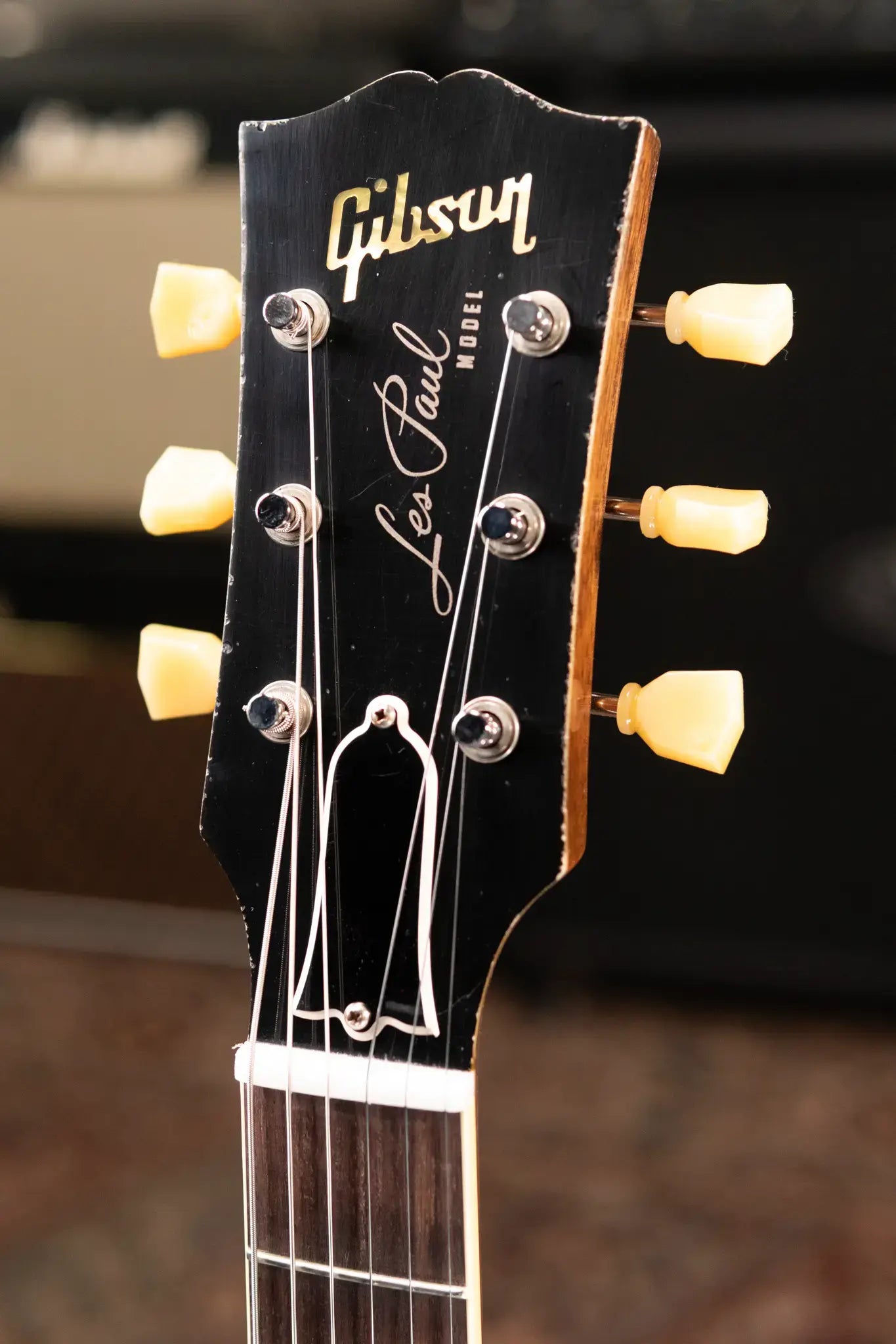 Gibson Custom Shop 1956 Les Paul Standard Bigsby Murphy Lab Light Aged Electric Guitar - Ebony Top with Hardshell Case