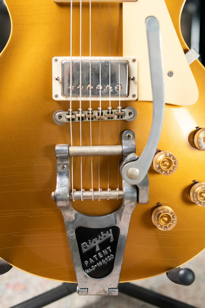 Gibson Custom Shop 1957 Les Paul Standard Murphy Lab Ultra Light Aged Electric Guitar with Bigsby - All Double Gold with Hardshell Case