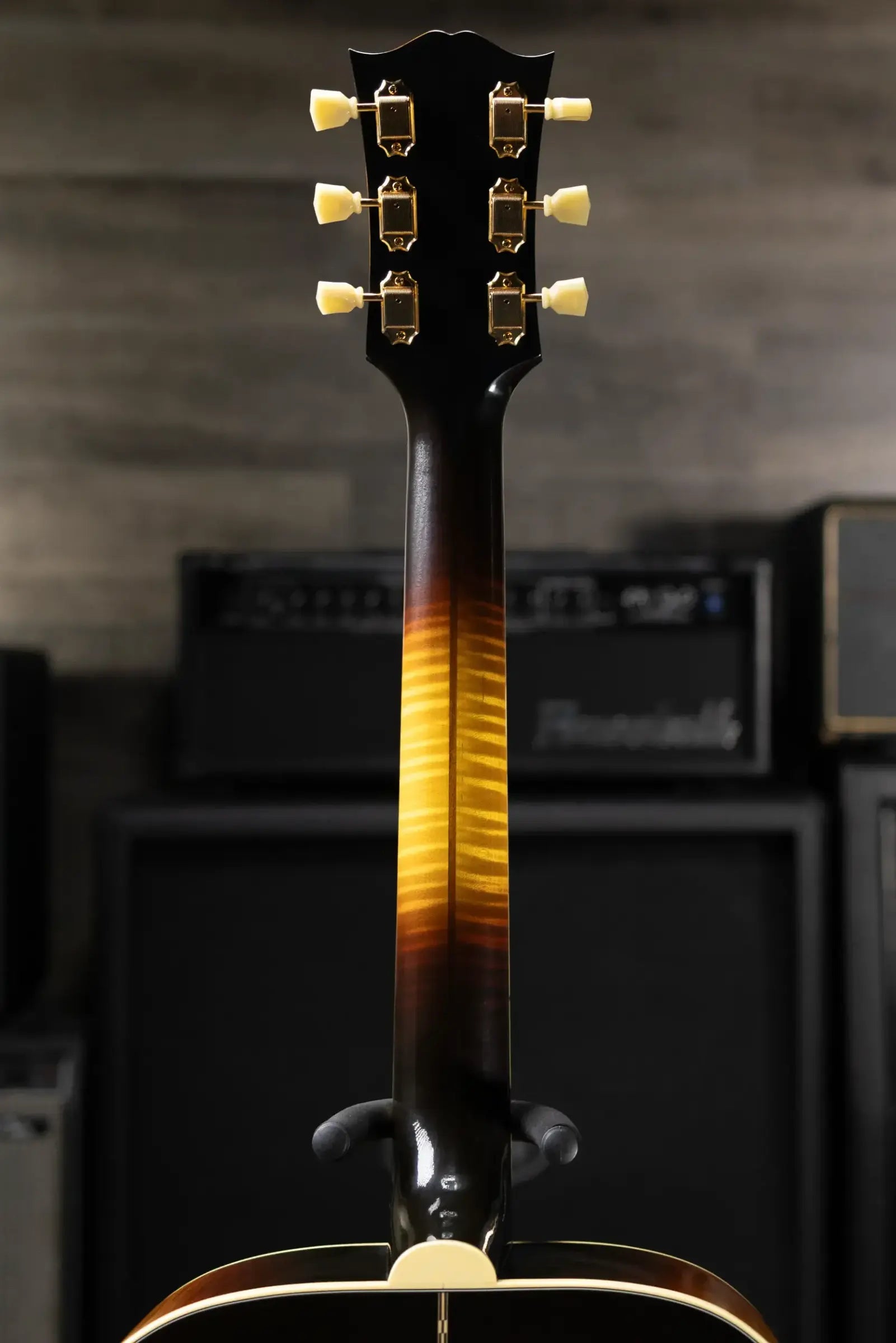 Gibson Custom Shop 1957 SJ-200 Acoustic Guitar - Vintage Sunburst with Hardshell Case