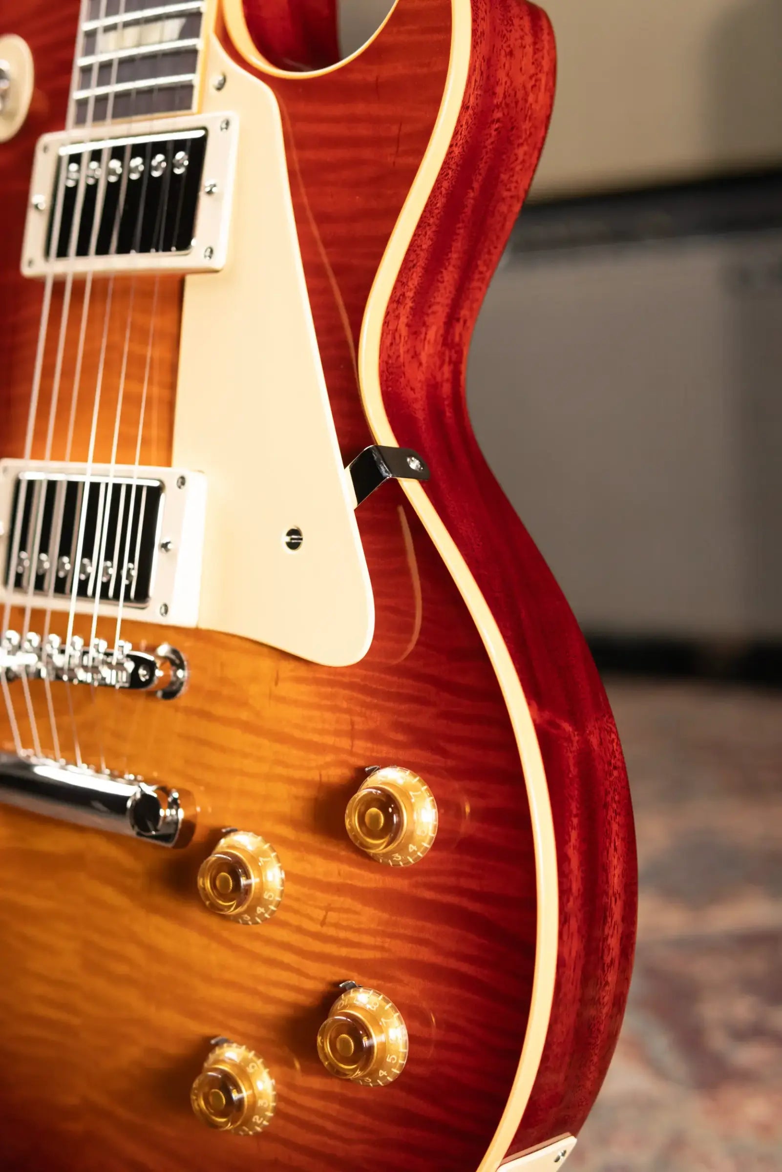 Gibson Custom Shop 1959 Les Paul Standard BOTB Page 102 Electric Guitar - Sunburst with Hardshell Case