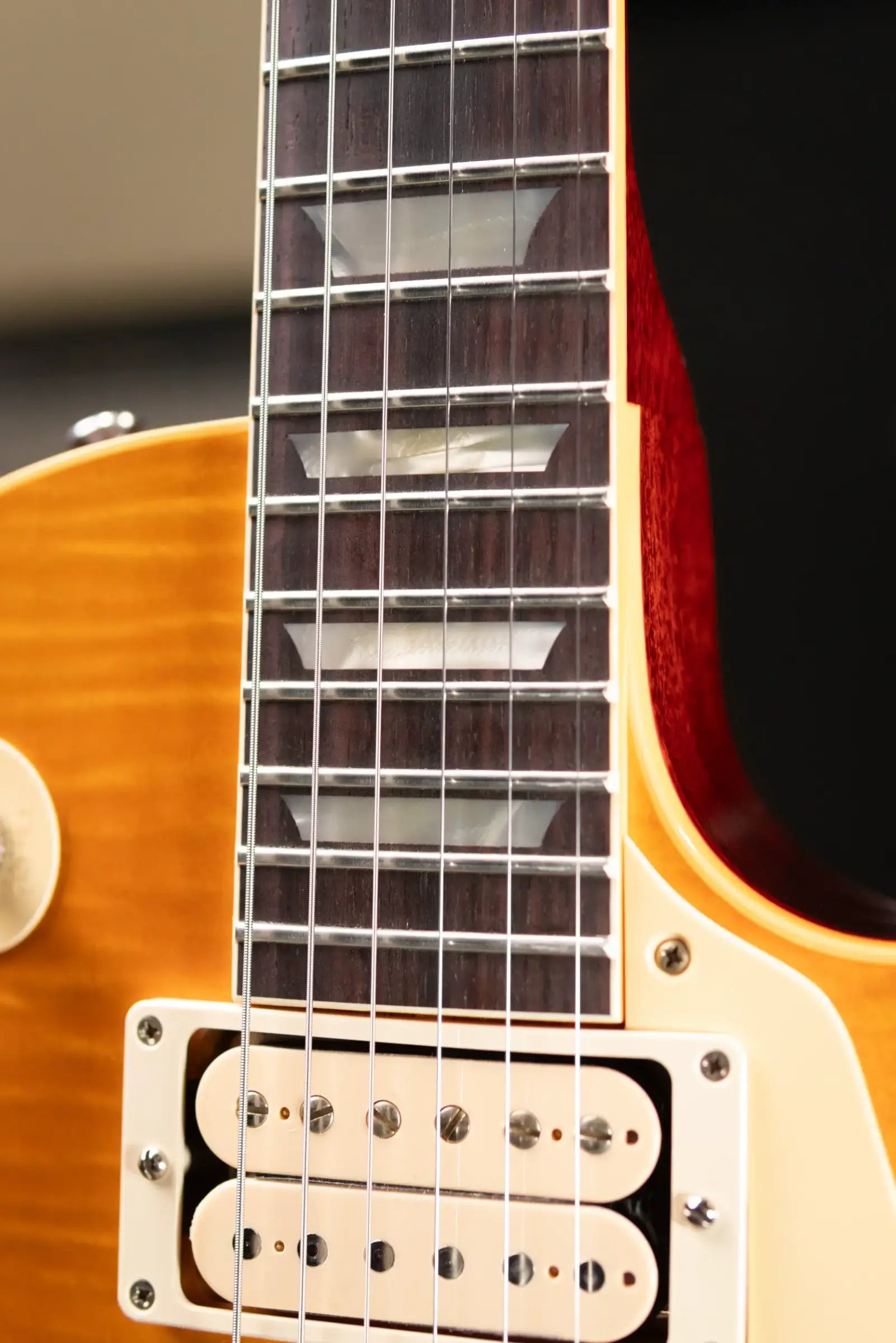 Gibson Custom Shop 1959 Les Paul Standard BOTB Page 40 VOS Electric Guitar - Sunburst with Hardshell Case