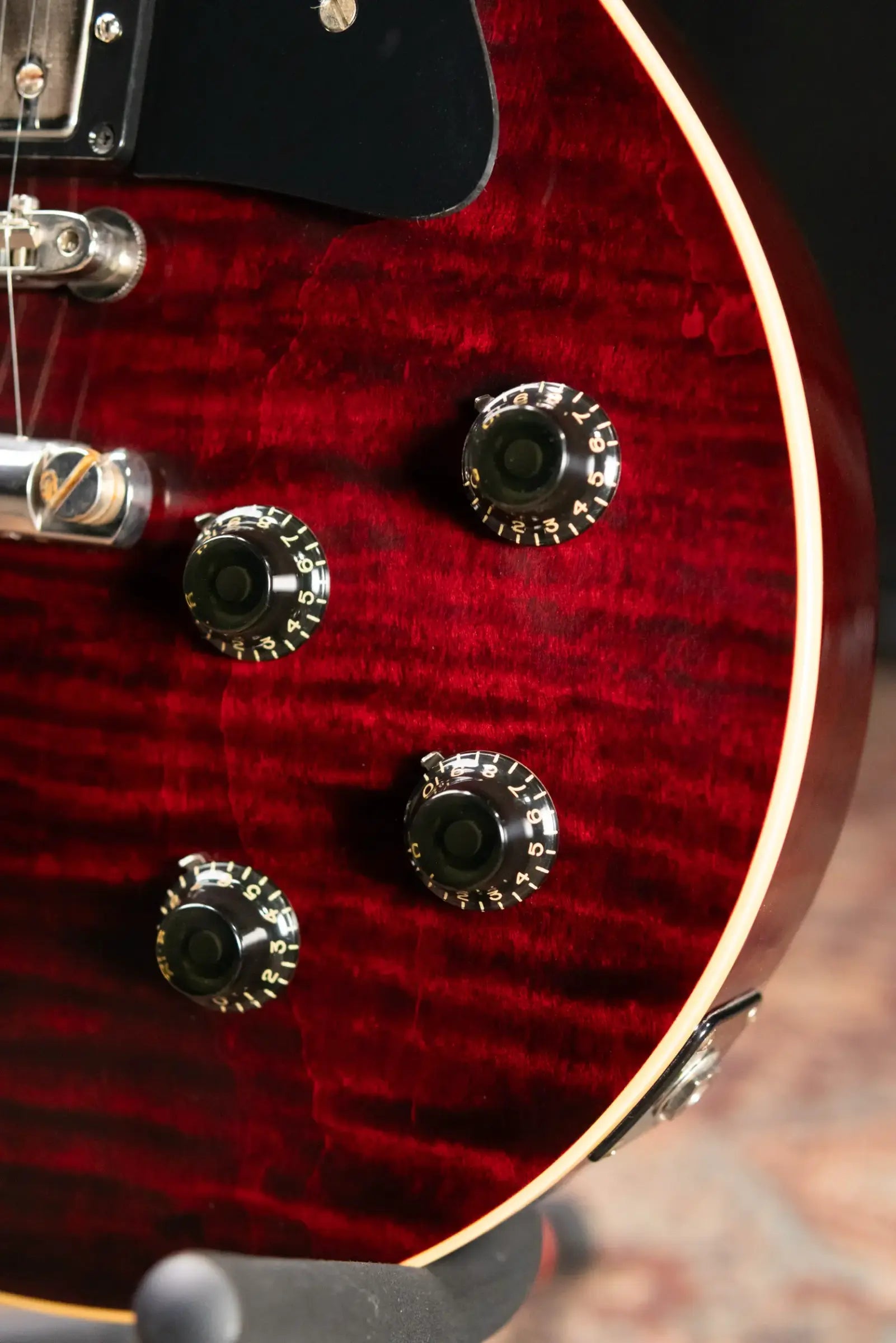 Gibson Custom Shop 1959 Les Paul Standard VOS Electric Guitar - Red Walnut with Hardshell Case