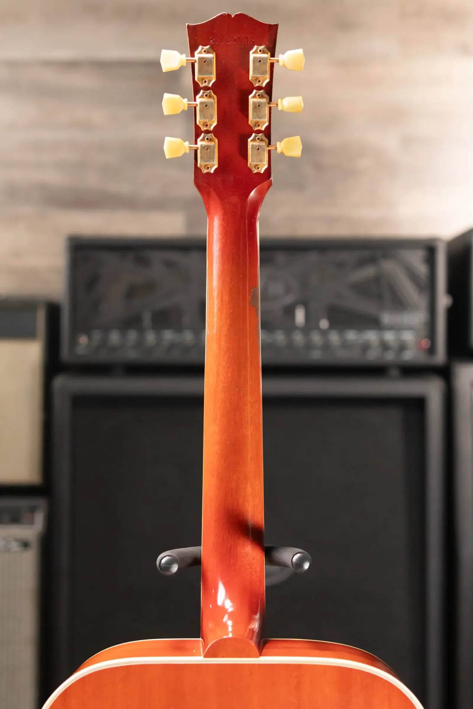 Gibson Custom Shop 1960 Hummingbird Murphy Lab Heavy Aged Dreadnought Acoustic Guitar - Heritage Cherry Sunburst with Hardshell Case