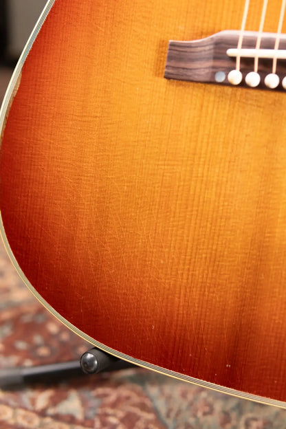 Gibson Custom Shop 1960 Hummingbird Murphy Lab Heavy Aged Dreadnought Acoustic Guitar - Heritage Cherry Sunburst with Hardshell Case