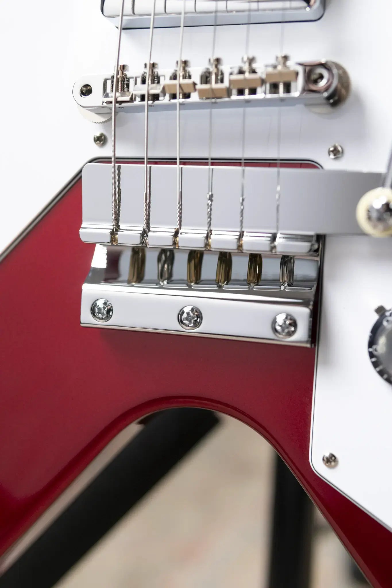 Gibson Custom Shop 1967 Mahogany Flying V Reissue with Maestro Vibrola Electric Guitar - Sparkling Burgundy with Hardshell Case