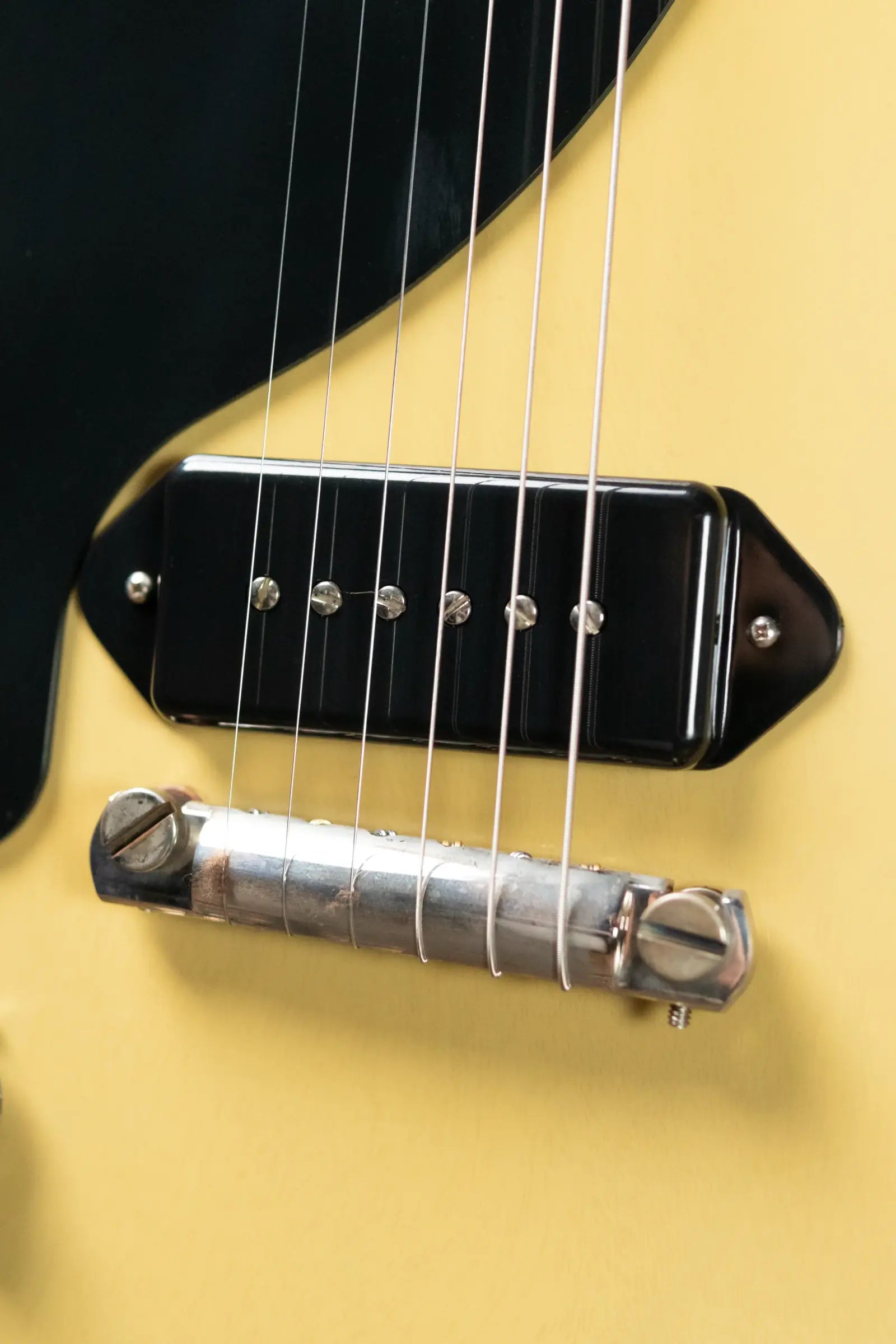 Gibson Custom Shop Left-Handed 57 Les Paul Junior VOS - TV Yellow with Hardshell Case
