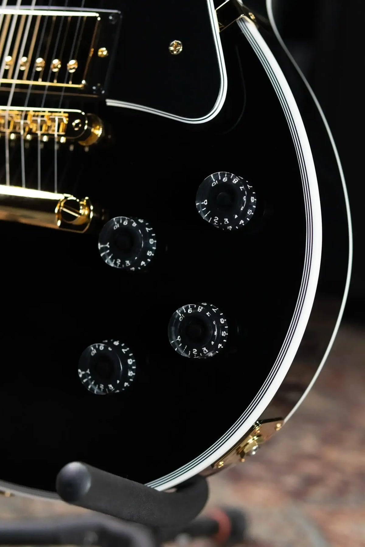 Gibson Custom Shop Les Paul Custom Electric Guitar - Gloss Ebony with Hardshell Case