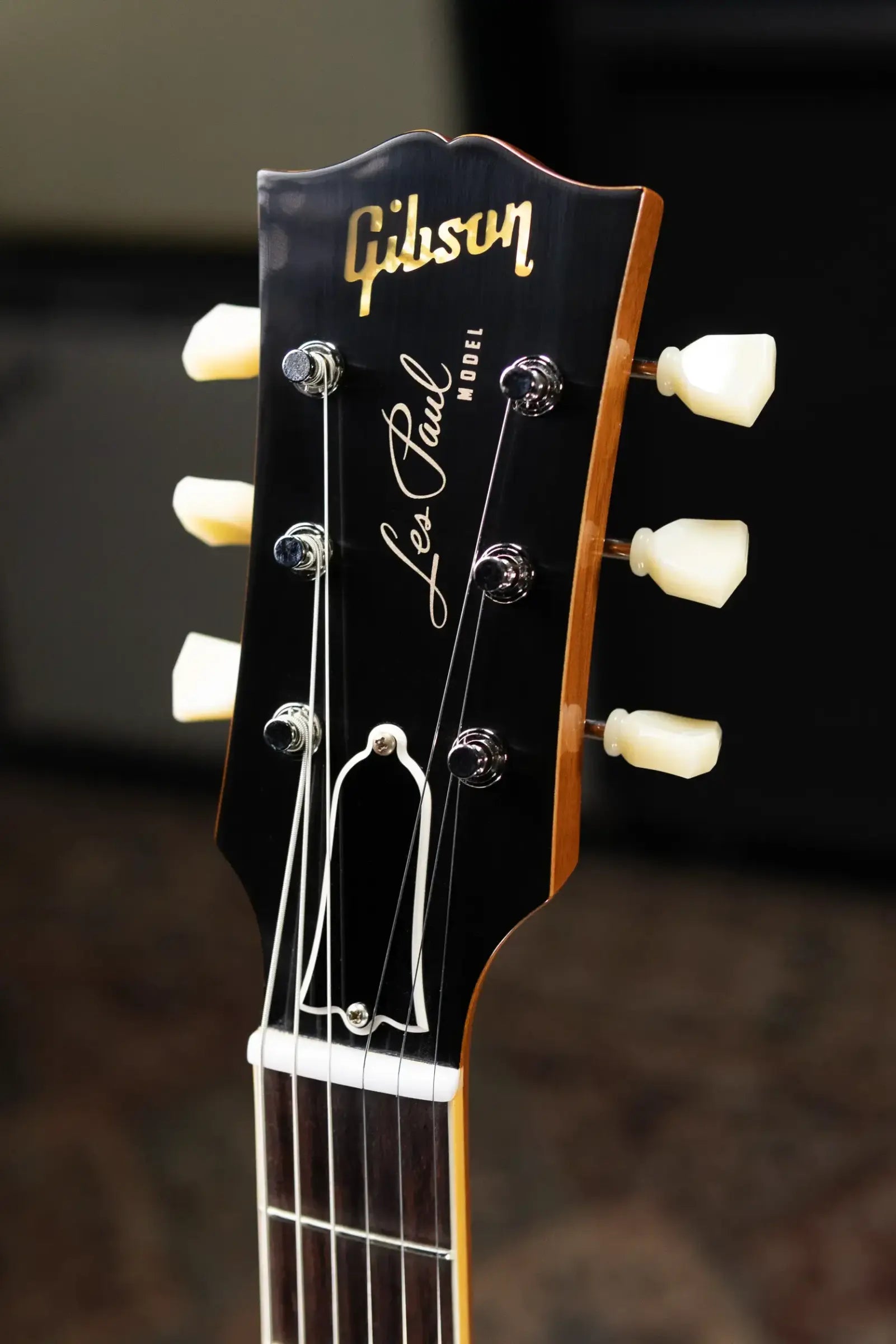 Gibson Custom Shop Limited Edition 1957 Les Paul Standard VOS Electric Guitar - Gold Sparkle with Hardshell Case