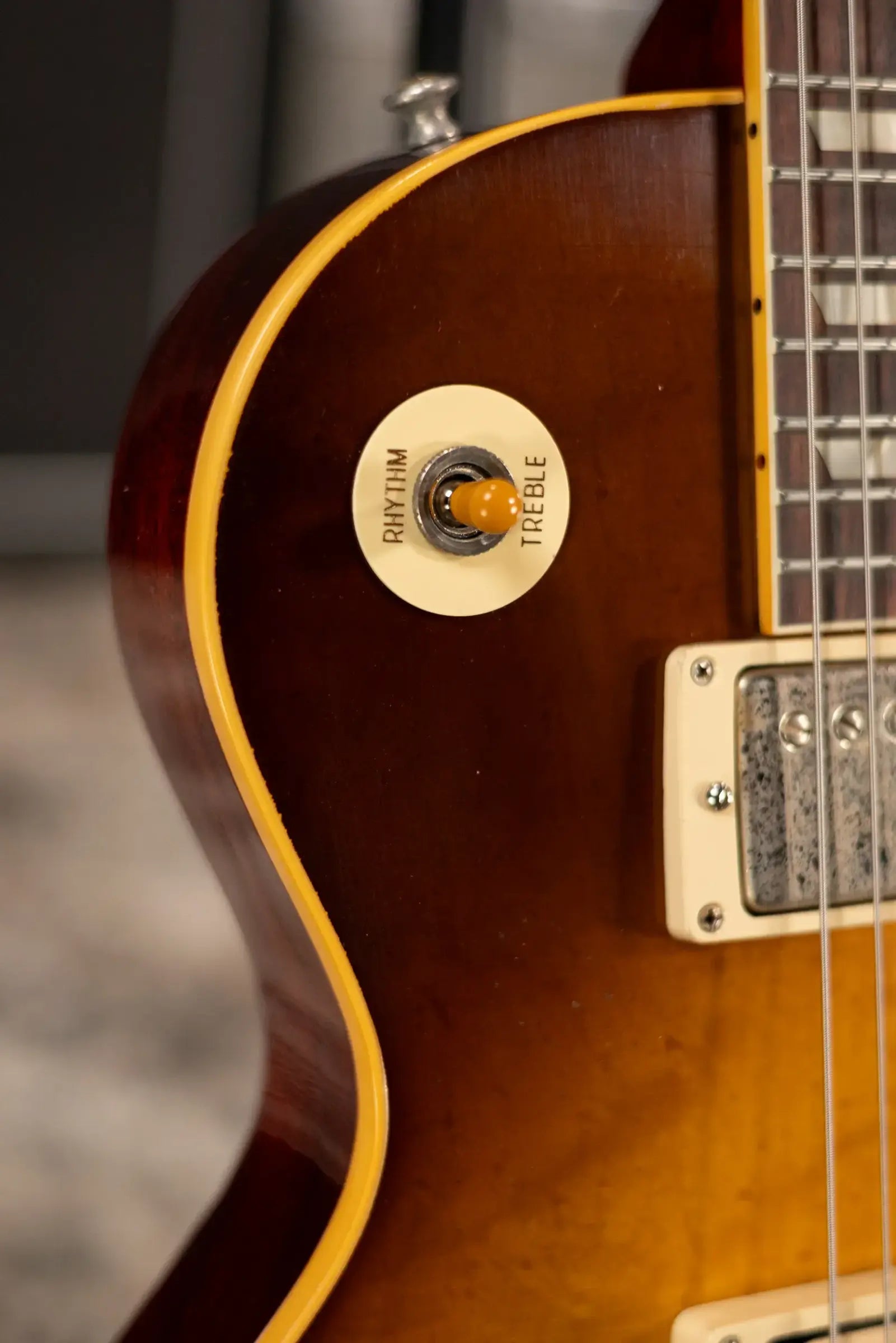 Gibson Custom Shop Limited Edition 1959 Les Paul Standard Birdseye Maple Pg 151 BOTB Murphy Lab Light Aged Electric Guitar with Hardshell Case