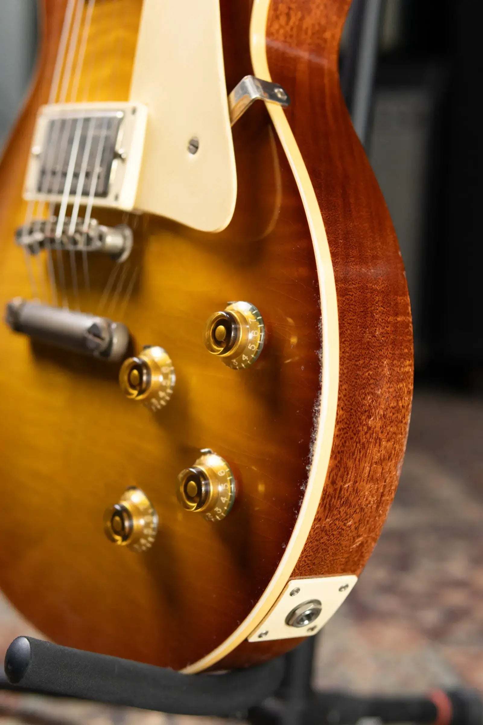 Gibson Custom Shop Limited Edition 1959 Les Paul Standard Reissue Murphy Lab Electric Guitar - Faded Peach Burst Heavy Aged with Hardshell Case