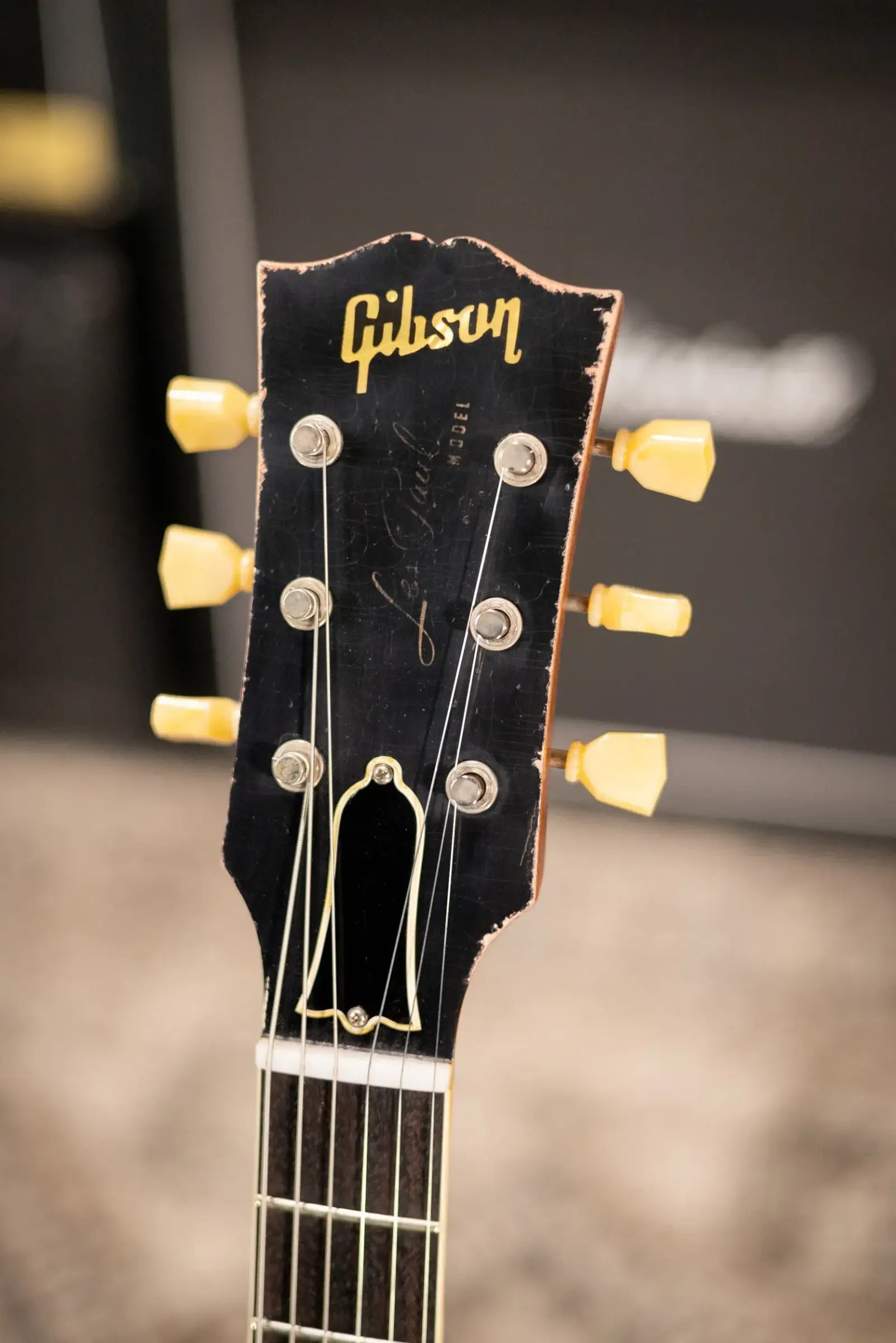 Gibson Custom Shop Limited Edition 1959 Les Paul Standard Reissue Murphy Lab Electric Guitar - Molten Amber Burst Heavy Aged with Hardshell Case