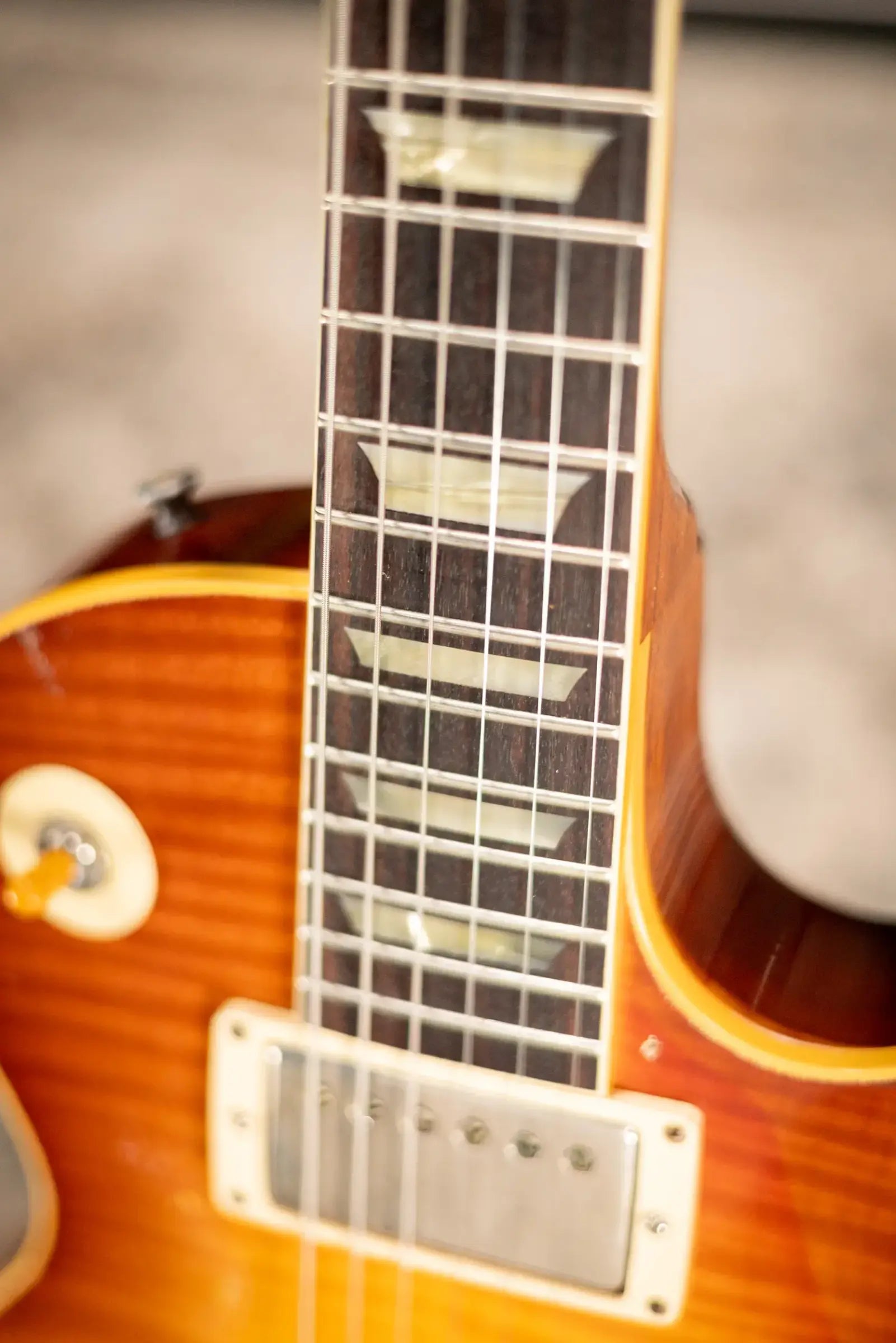 Gibson Custom Shop Limited Edition 1959 Les Paul Standard Reissue Murphy Lab Electric Guitar - Molten Amber Burst Heavy Aged with Hardshell Case