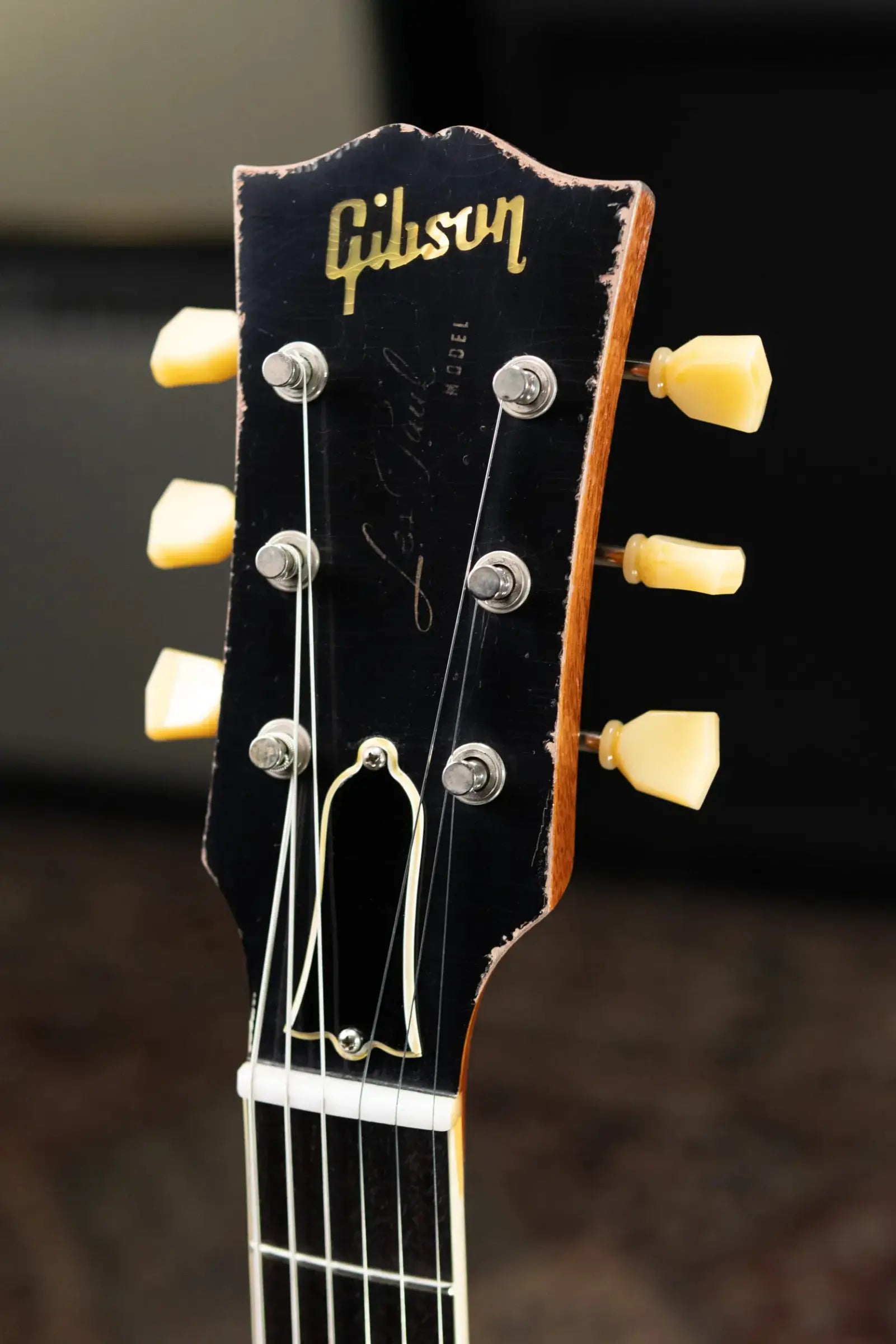 Gibson Custom Shop Limited Edition 1959 Les Paul Standard Reissue Murphy Lab Electric Guitar - Molten Amber Burst Heavy Aged with Hardshell Case