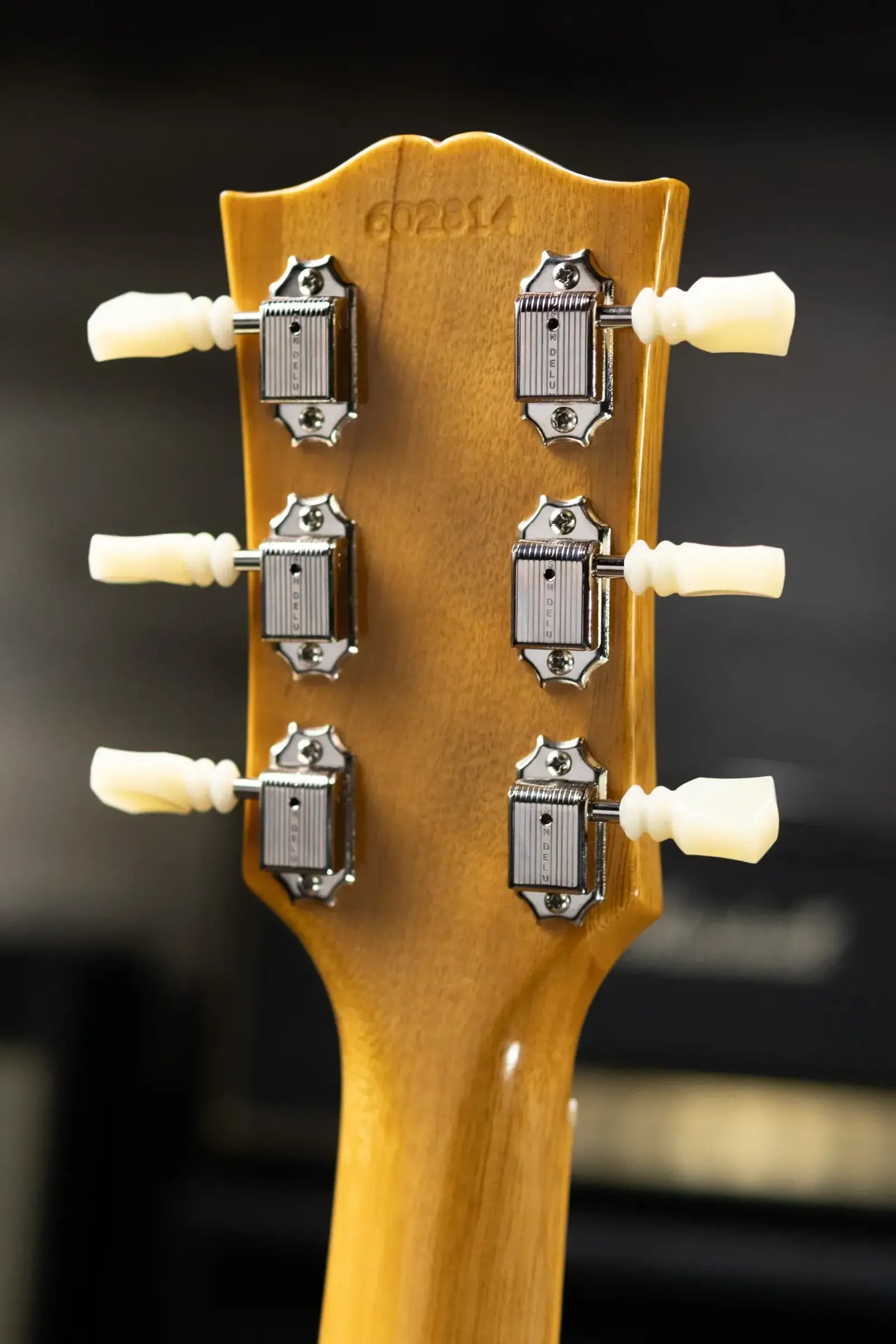Gibson Custom Shop Limited Edition 1964 SG Standard Korina Maestro Vibrola VOS Electric Guitar - Antique Natural with Hardshell Case