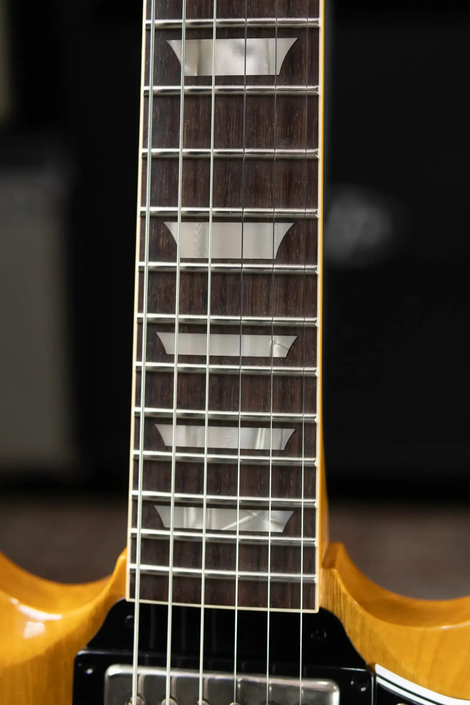 Gibson Custom Shop Limited Edition 1964 SG Standard Korina Maestro Vibrola VOS Electric Guitar - Antique Natural with Hardshell Case
